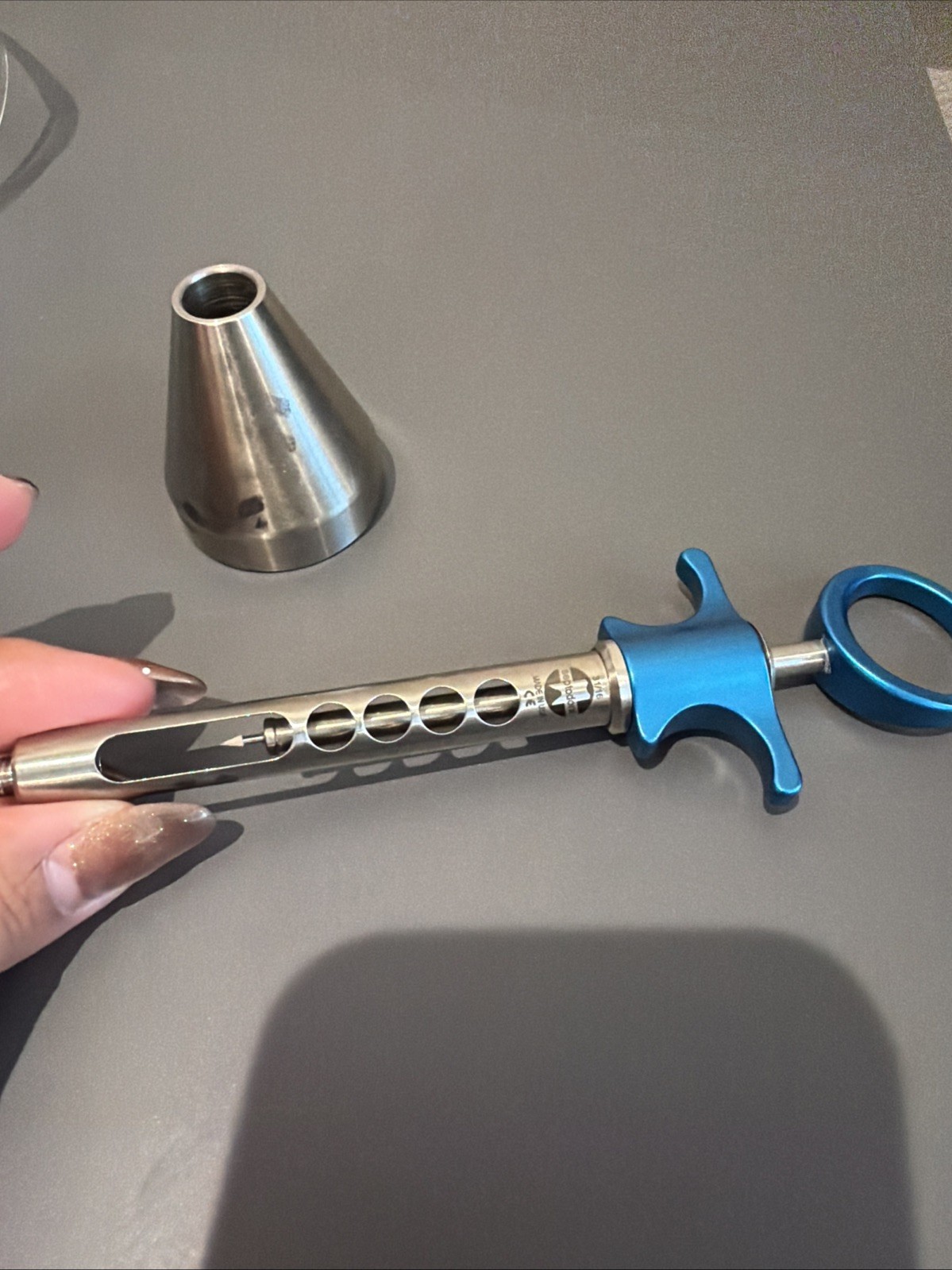 Septodont N2100 Aspirating Dental Syringe Petite Blue. (Used For Hygiene School)