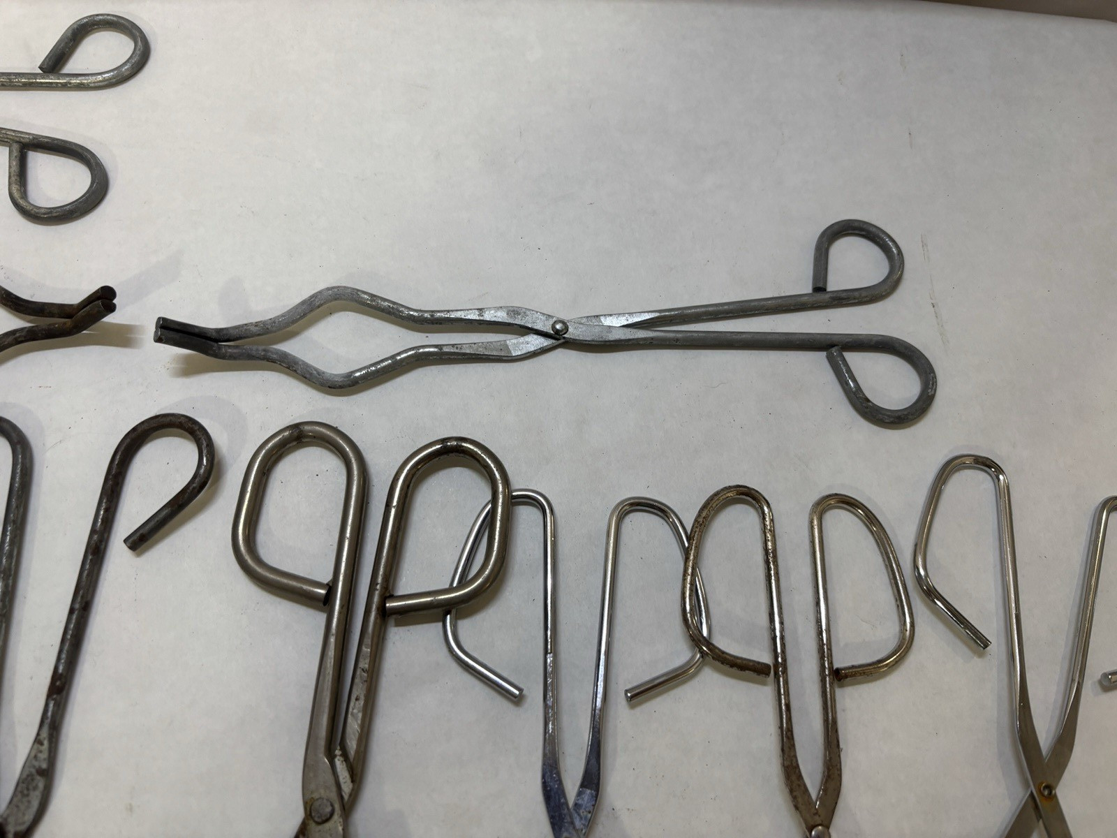 Scientific Classroom Beaker and Test Tube Tongs Used Bundle Lot of 11