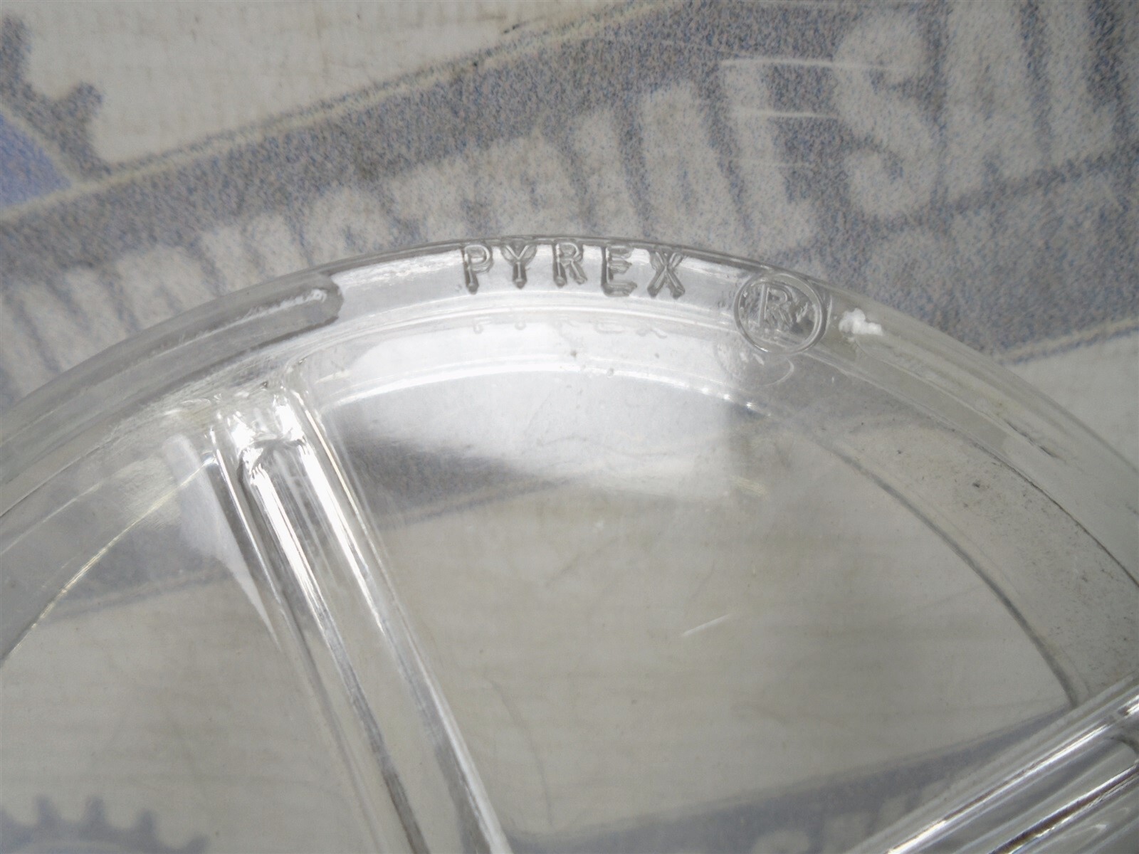 (12) Original PYREX – 3163-100 – QUADRANT PETRI-DISH 100mm x 22mm – Borosilicate
