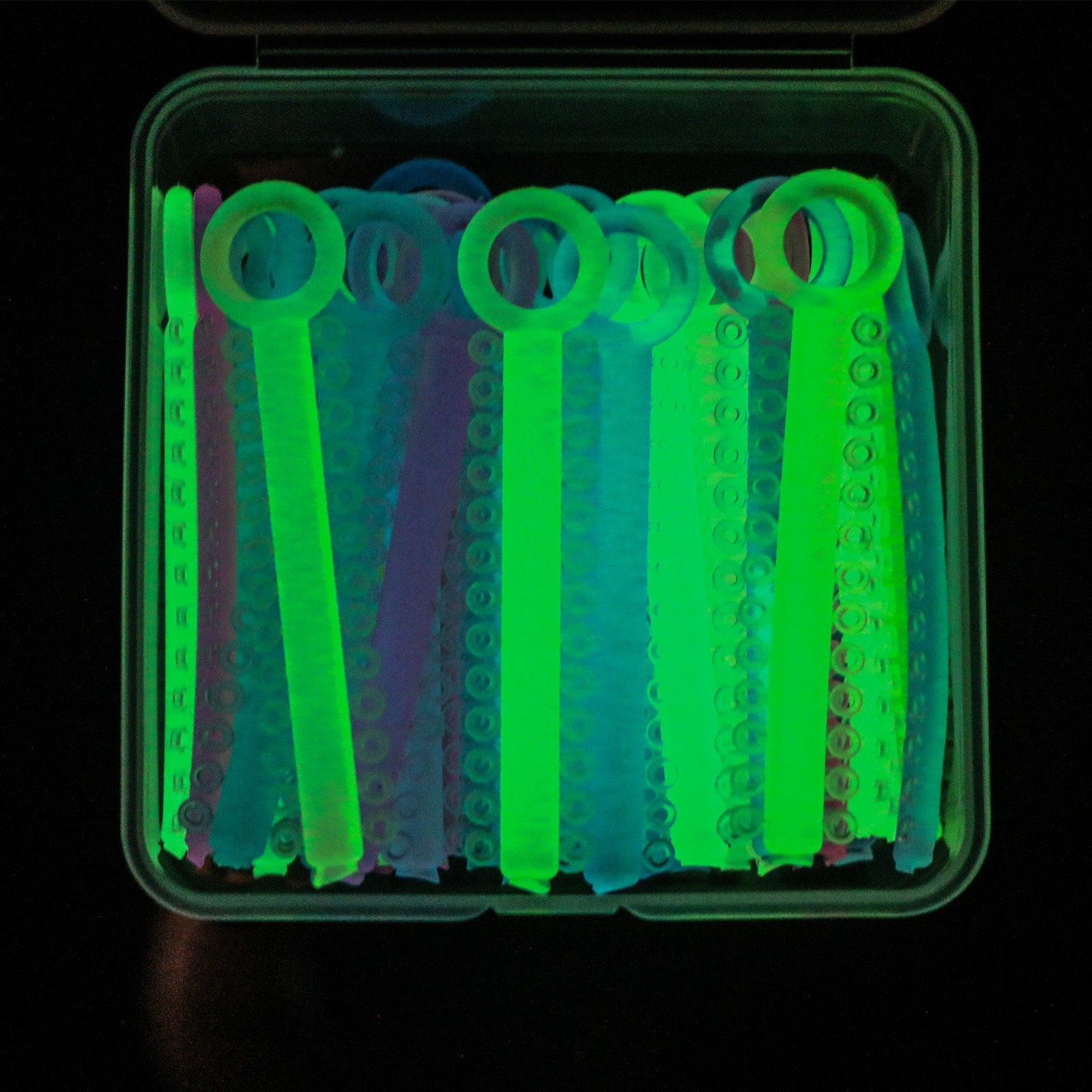 1040Pcs Dental Orthodontic Elastic Ligature Ties Glow-in-The-Dark Multi-Colored