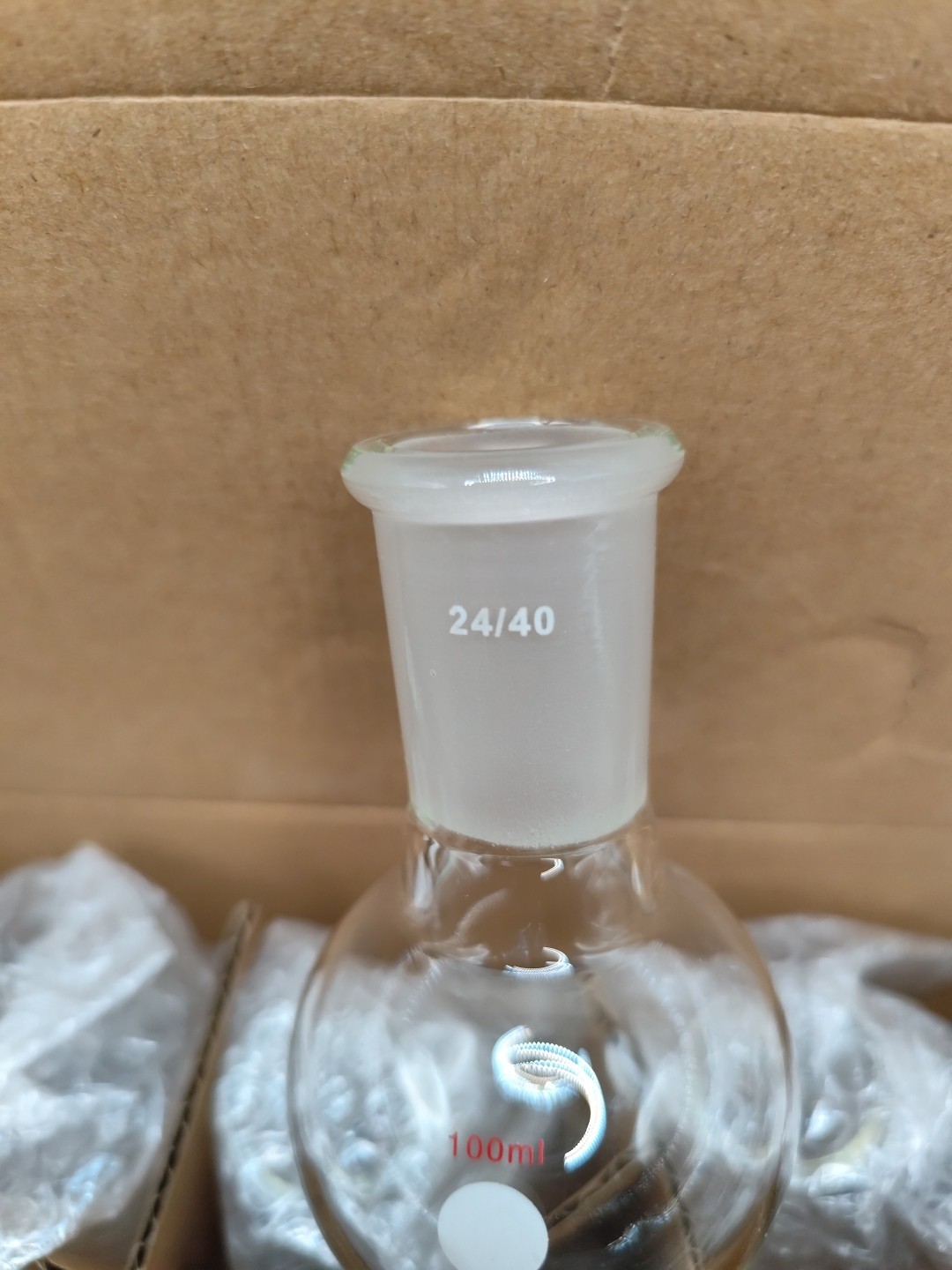 Case Of 10 Pieces 100ml 24/40 Round Bottom Flask