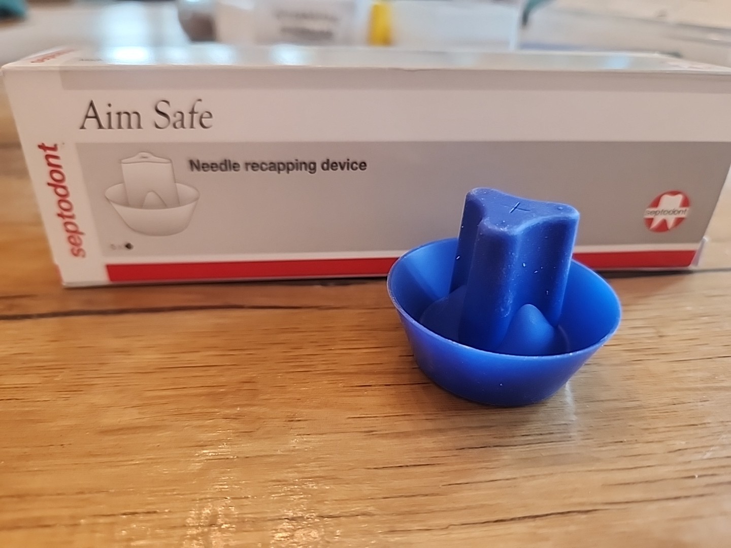 Septodont N0015 Aim Safe Needle Protector Recapper Device Rubber 5/Bx