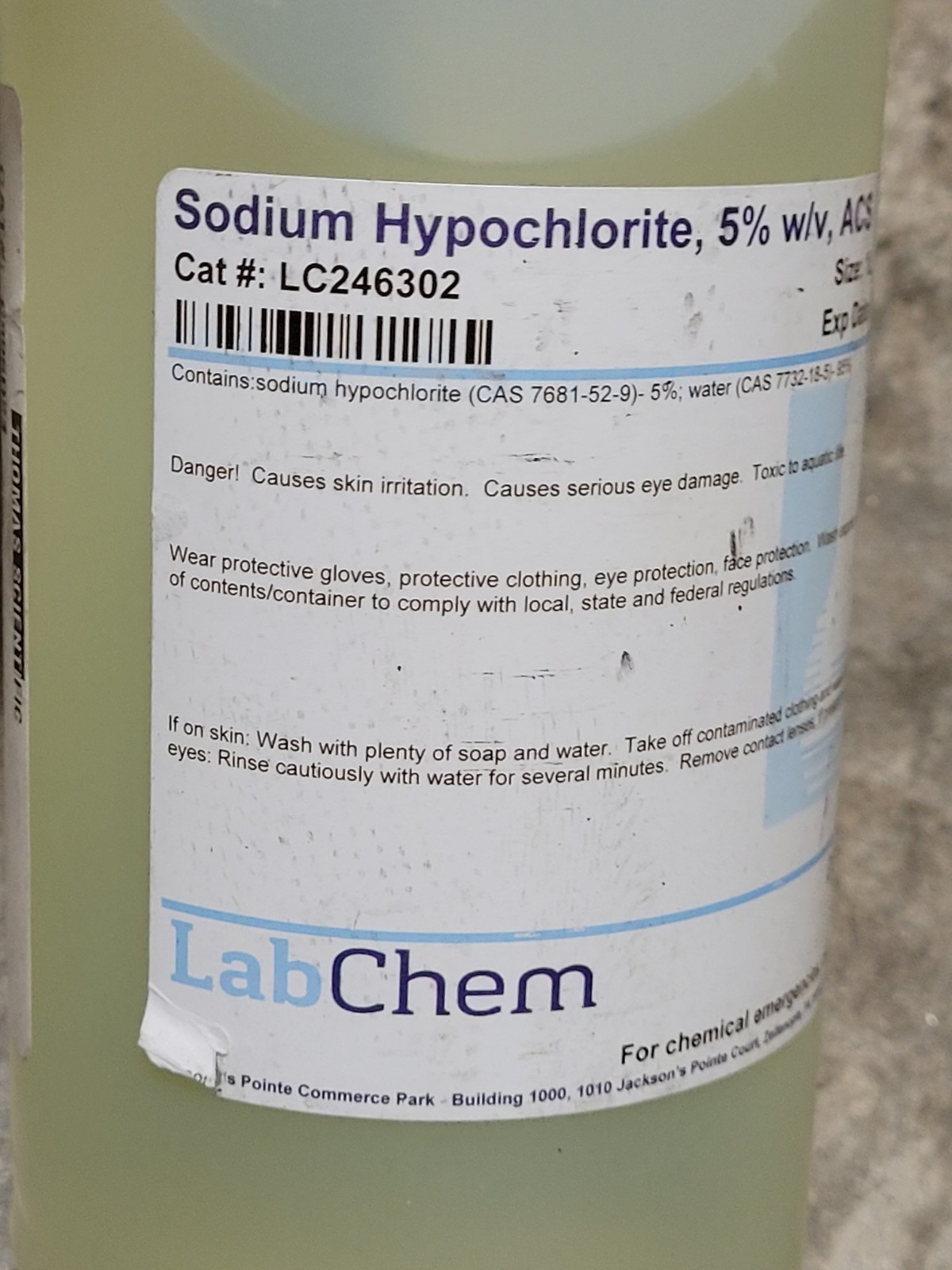 LabChem 1 Liter Sodium Hypochlorite, 5% w/v ACS LC246302 Expires 12/3/2026