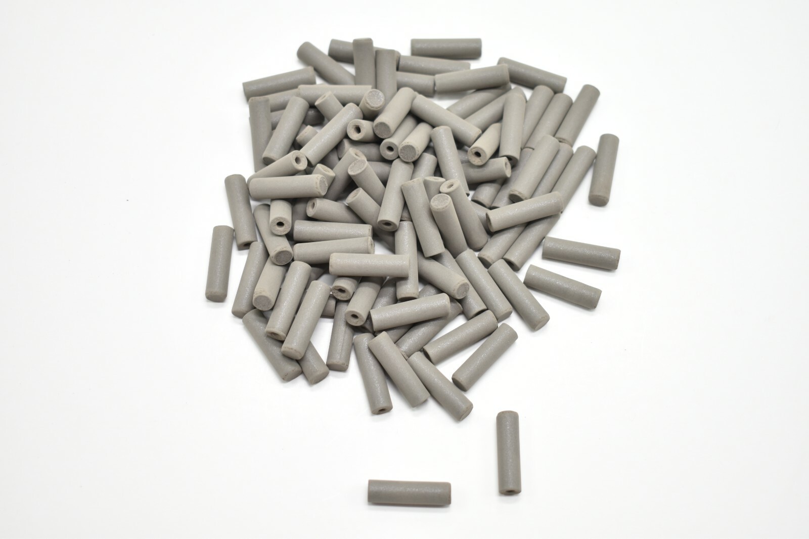 100 Pieces – 7/8″ L x 1/4″ D – Hard – Silicon Carbide Rubber Points