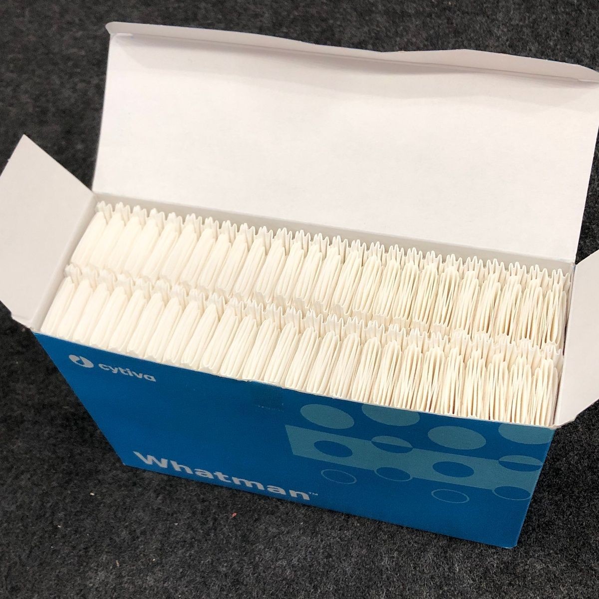 CYTIVA WHATMAN 2V Qualitative Folded Filters 320mm Fluted 1202-320, Box of 100