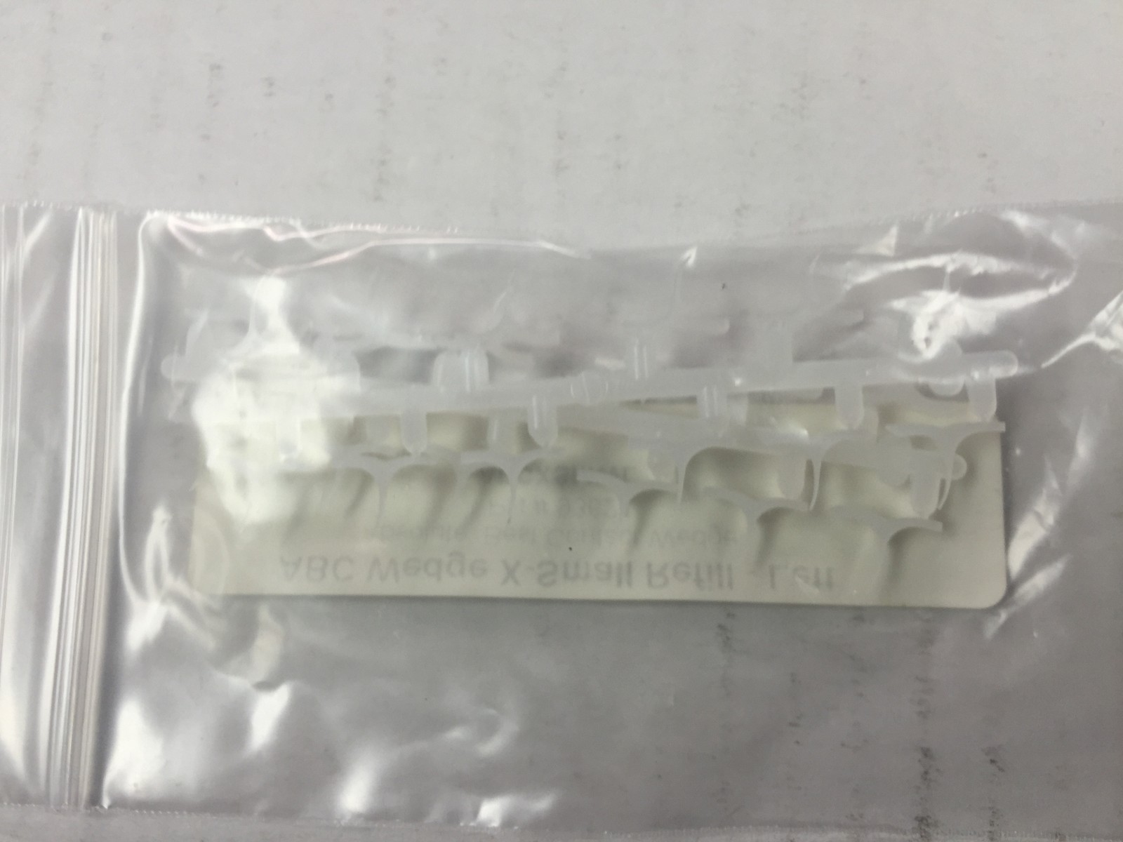 ABC Wedge Extra Small refill left 24/pack White To restore the difficult class2