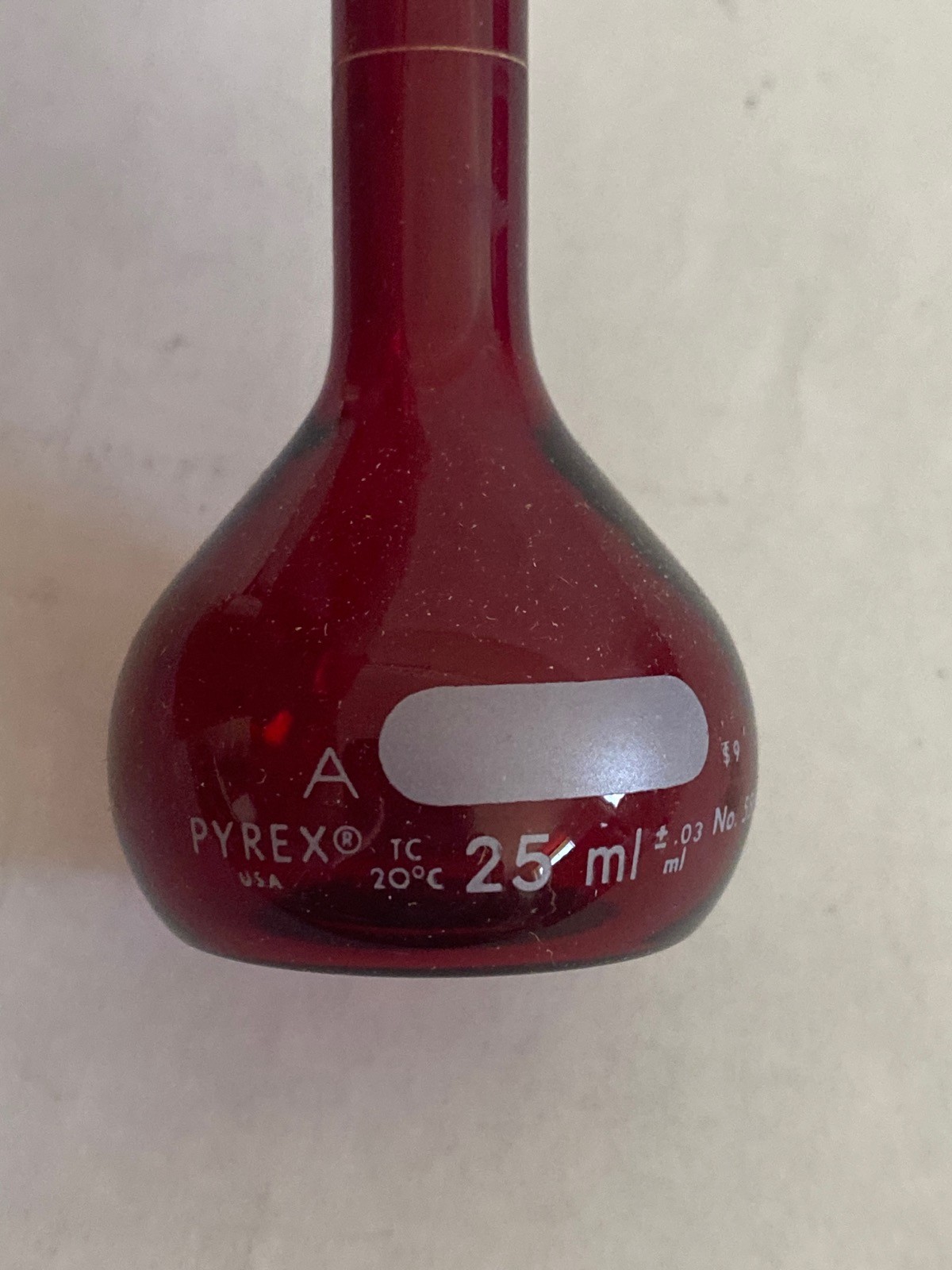 NEW PYREX Red Low Actinic Glass Class A 25mL ±0.02 Volumetric Flask, 55640-25