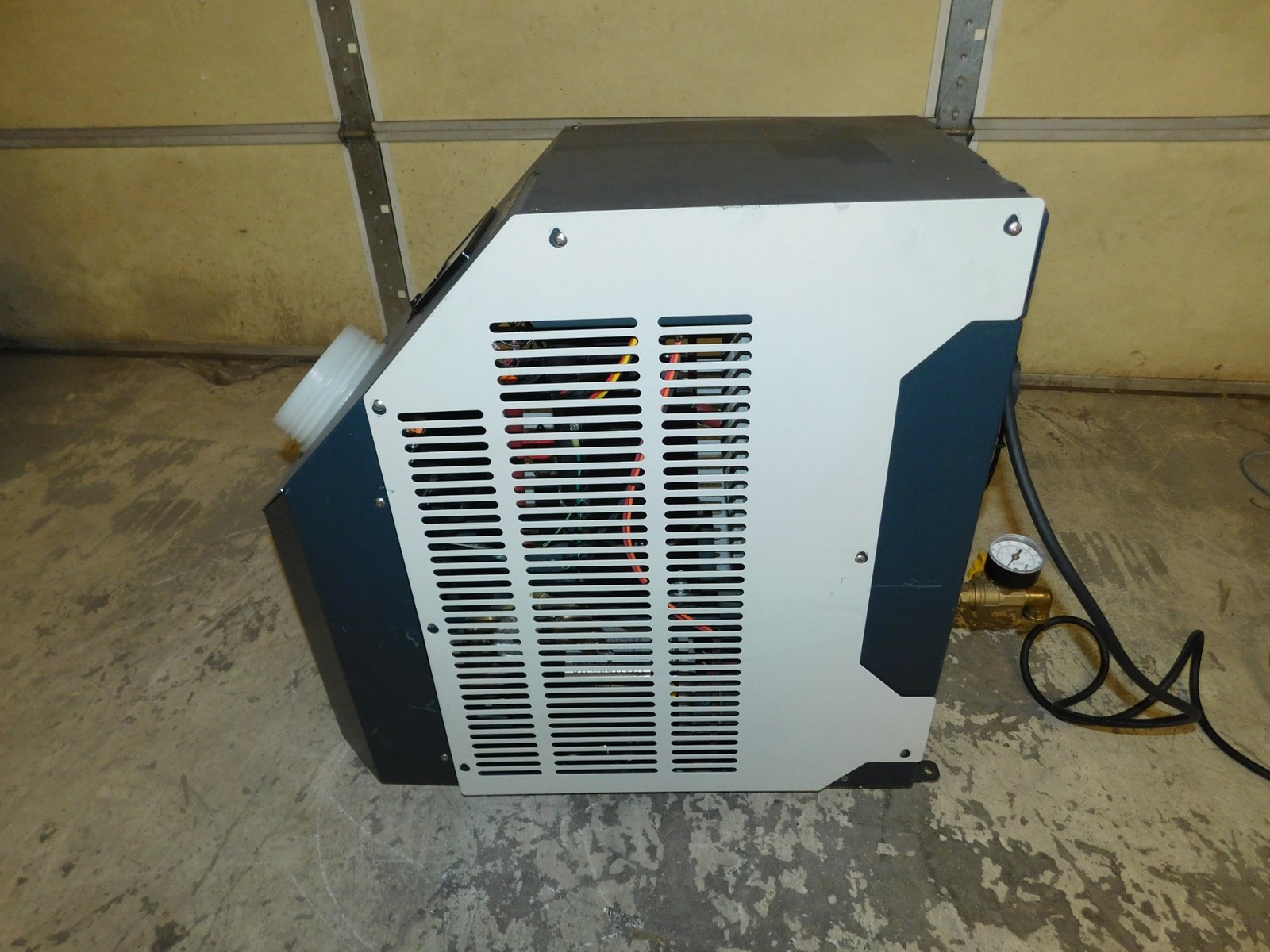 HASKRIS MODEL LX1-A1-61XXXX INDOOR AIR COOLED LAB WATER CHILLER (#4745)