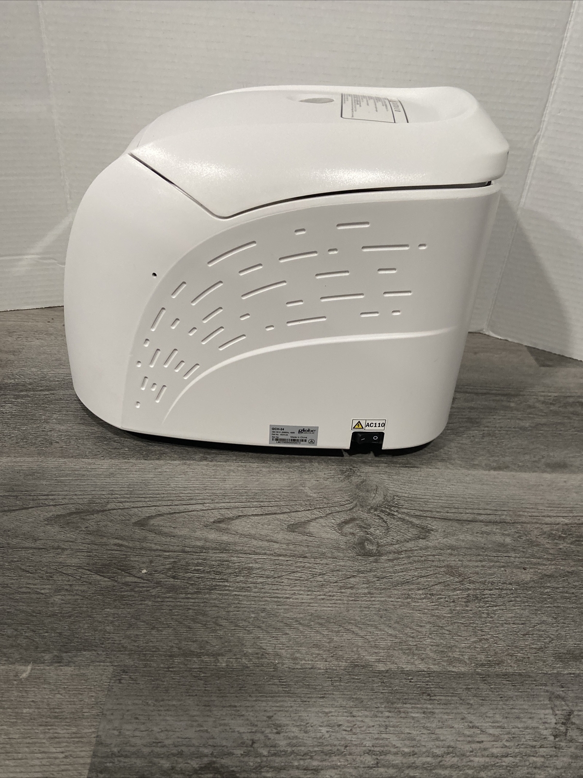 GLOBE SCIENTIFIC GCM-24 Centrifuge with Rotor,Benchtop,Brushless
