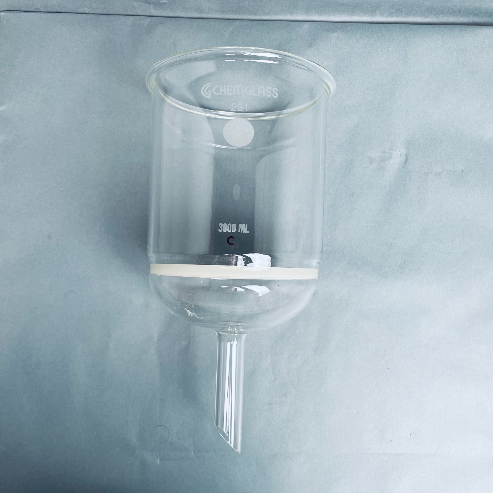 Chemglass Buchner Filter Funnel 3000 ml Coarse Fritted Disk