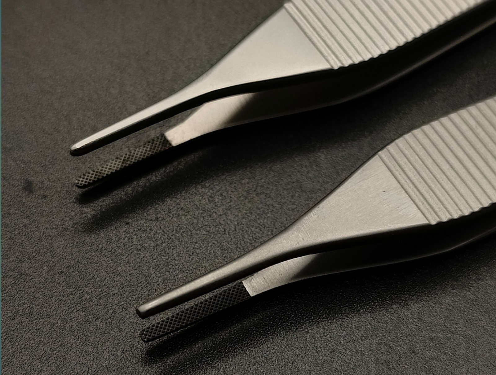 Hu-Friedy Adson Perma Sharp™ Tissue Pliers TP5041 | Set of 2Pcs