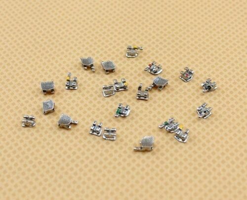 100pcs Dental Orthodontic Brackets Metal Braces standard MBT 022 345 hooks U/L