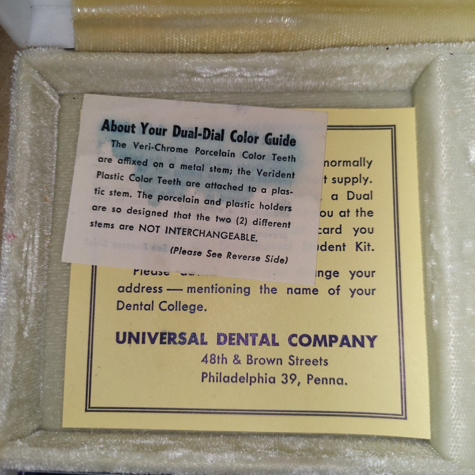 VTG 50s UNIVERSAL DENTAL CO PA EXPERIMENTAL KIT FIVE PHASE ANTERIORS VERI-CHROME