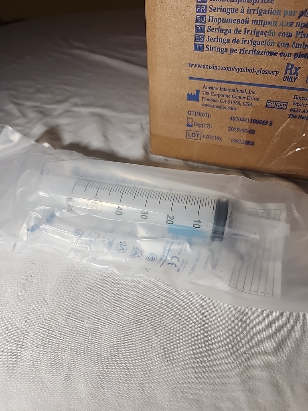 Amsino AS116 Piston Irrigation Syringe 60cc 30 Count box