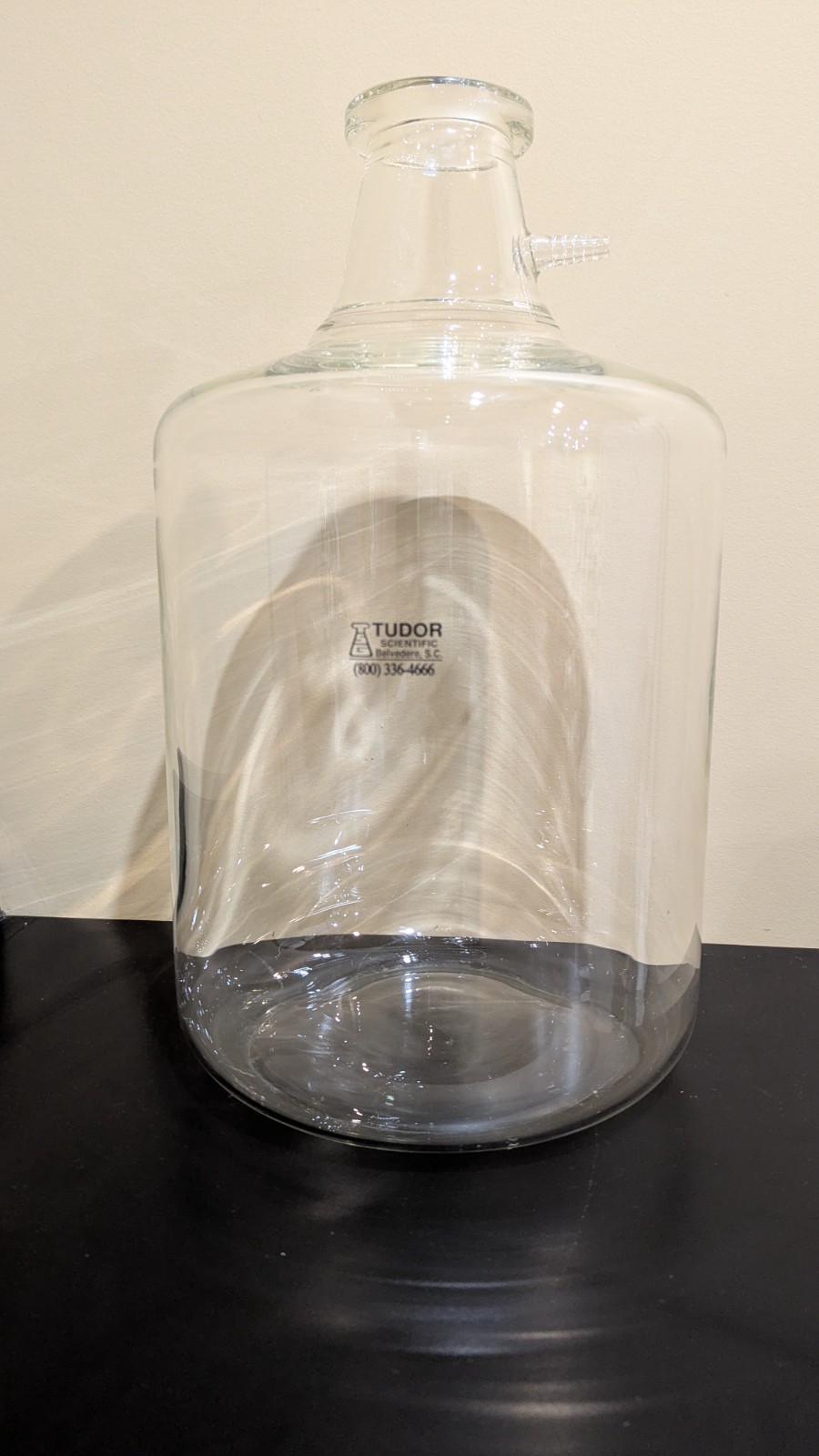 20L/5gal Carboy Vacuum Filter Flask, 3/8″ Sidearm Hose Barb, #12 Stopper Top