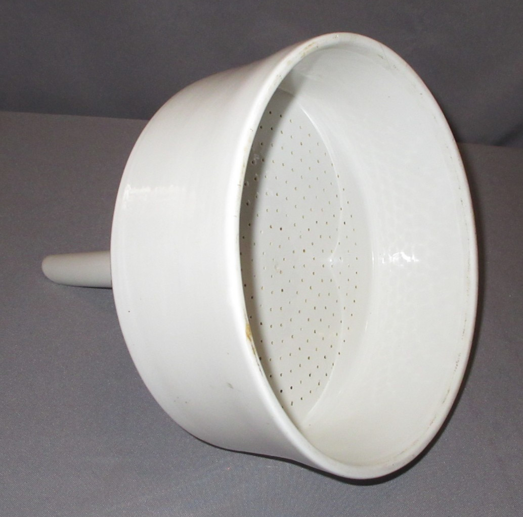 Vintage Coors USA Buchner Filter Funnel 8″ Ceramic Apothecary Laboratory Lab