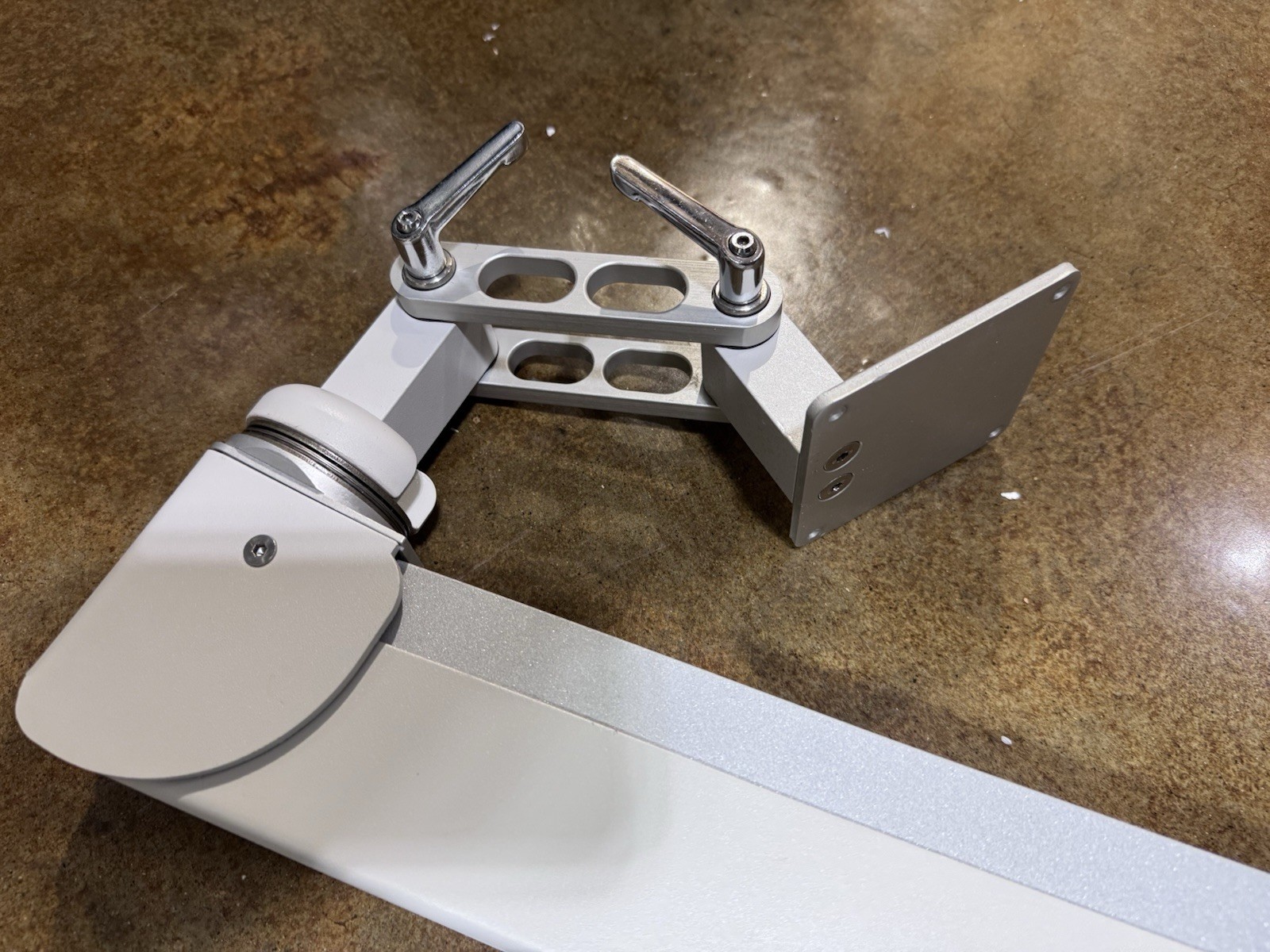 ICW 5120 speciality Ceiling mount for dental operatory , White , 36 inch arm