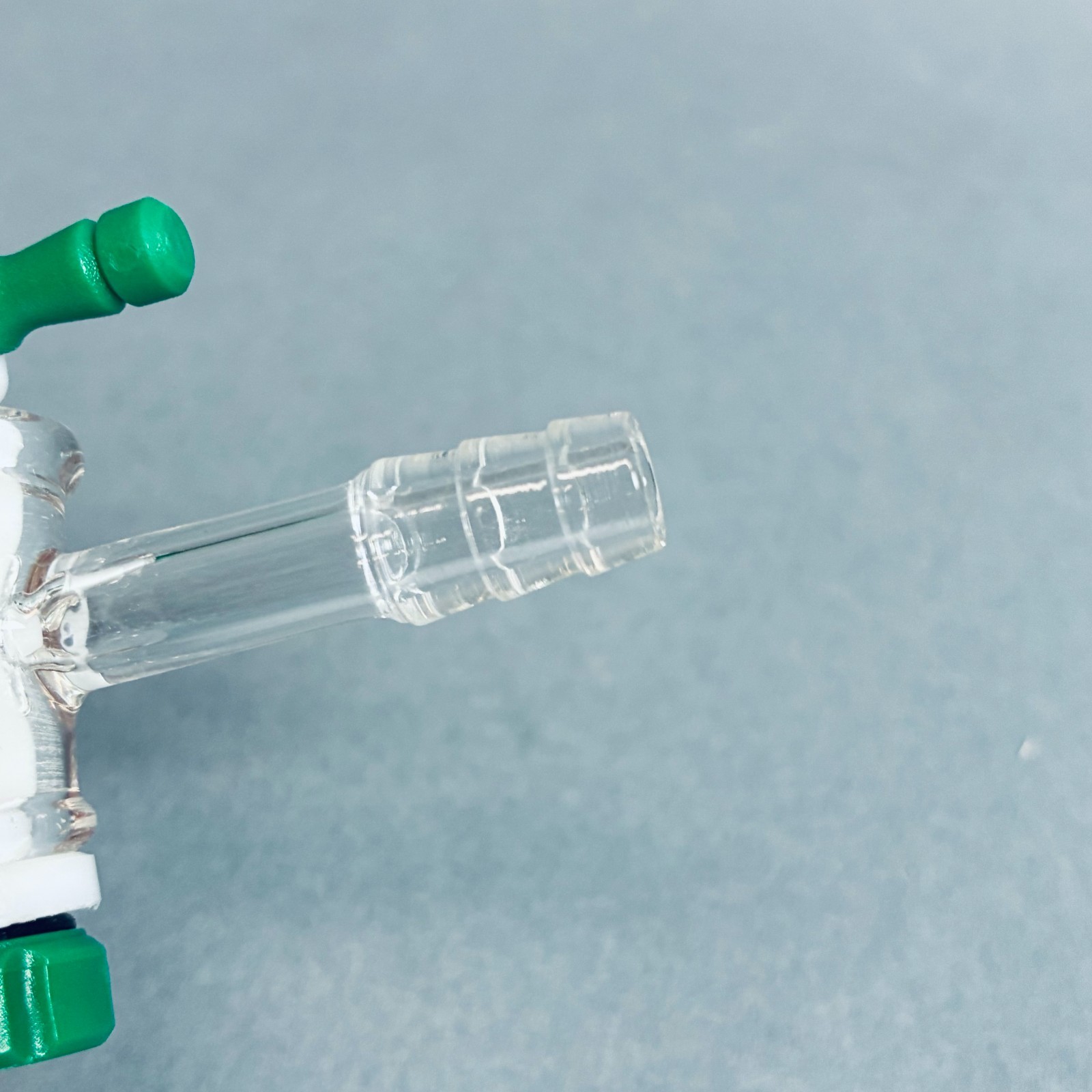 Chemglass Vacuum Adapter 7/10 Outer Joint 20-400 GPI Thread with PT