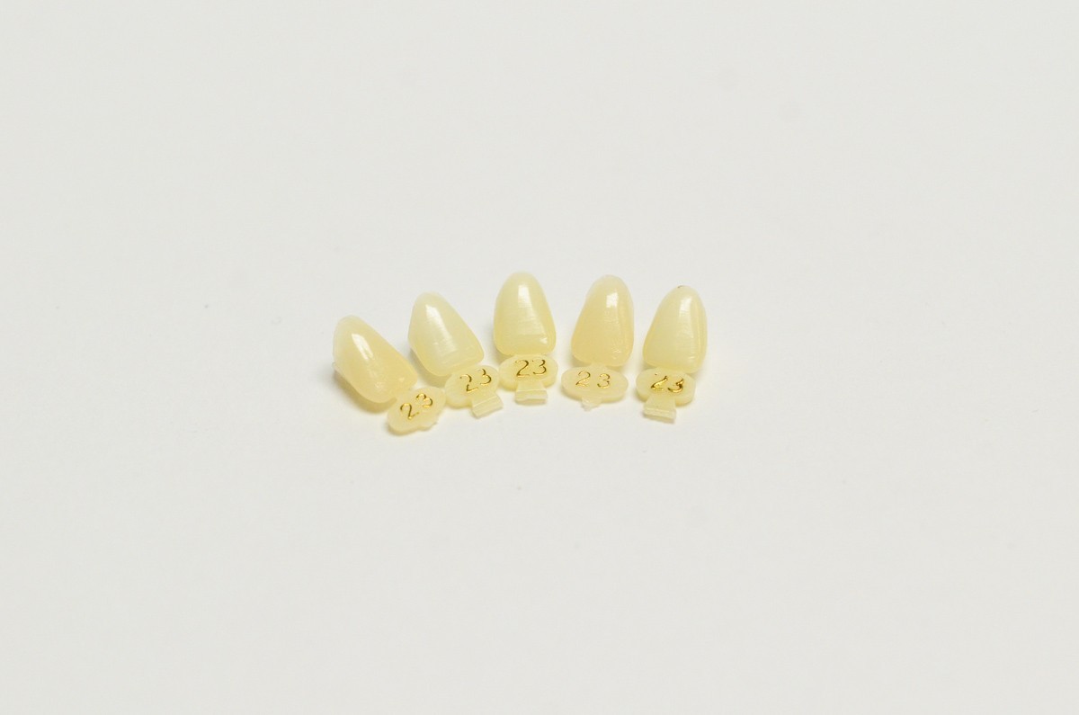 DENTAL POLYCARBONATE TEMPORARY CROWNS #23 (URL) UPPER RIGHT LATERAL 5/PACK