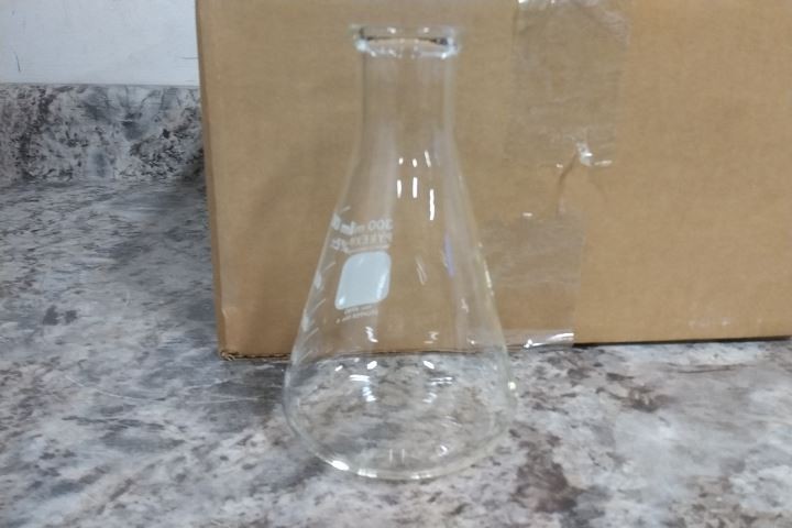 Pyrex 4980-300 12 Pk 300mL Capacity Glass Flask