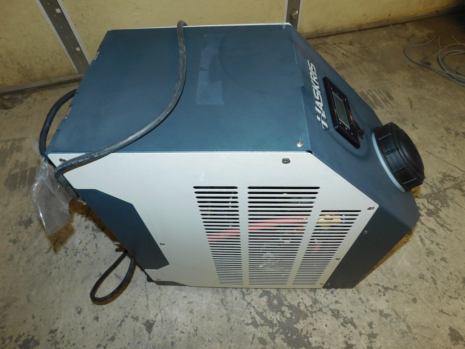 HASKRIS MODEL LX2-W5-CBXXXX-4 INDOOR AIR COOLED LAB WATER CHILLER (#4744)