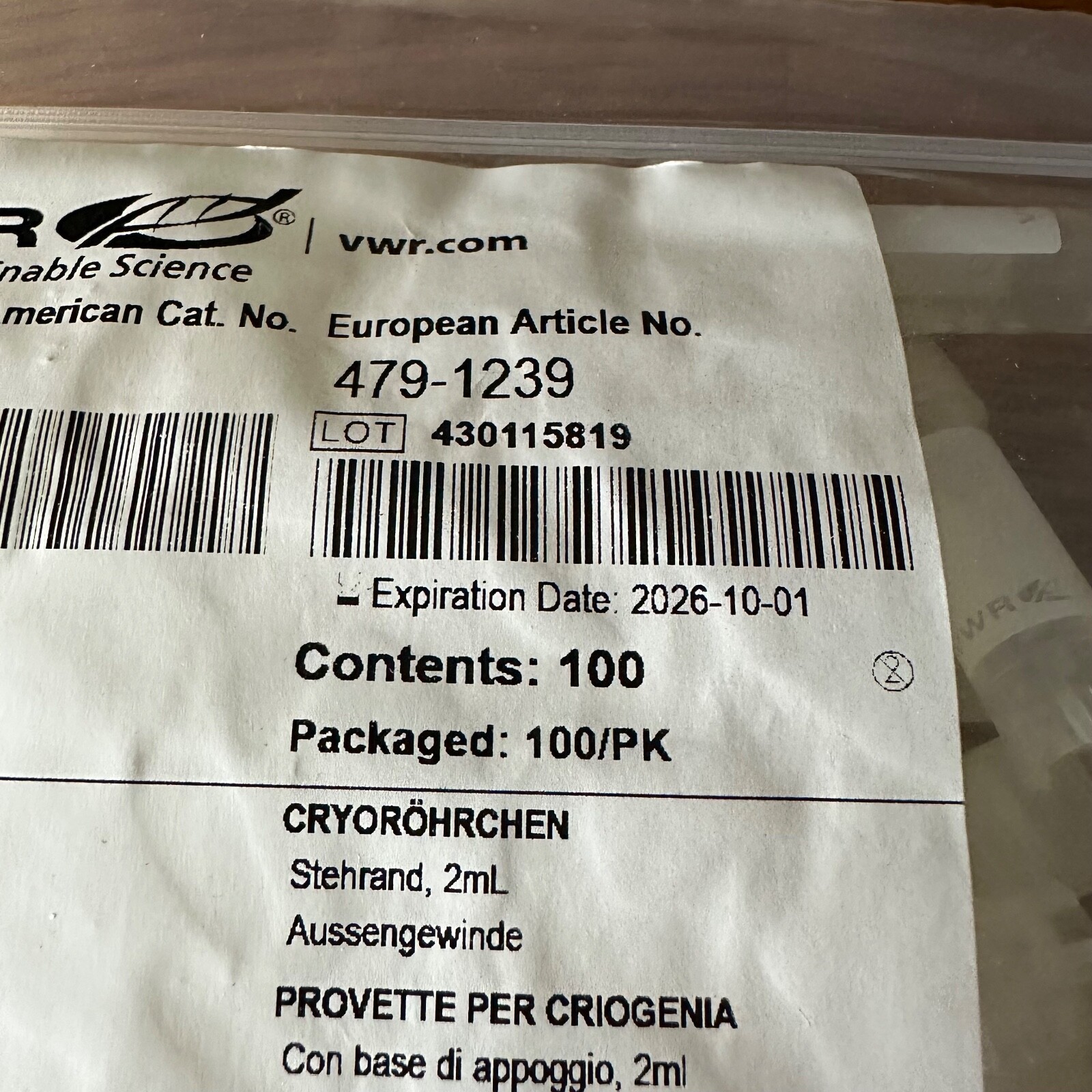 VWR 10018-756 2mL Self-Standing Cryogenic Vials Sealed Pack of 100