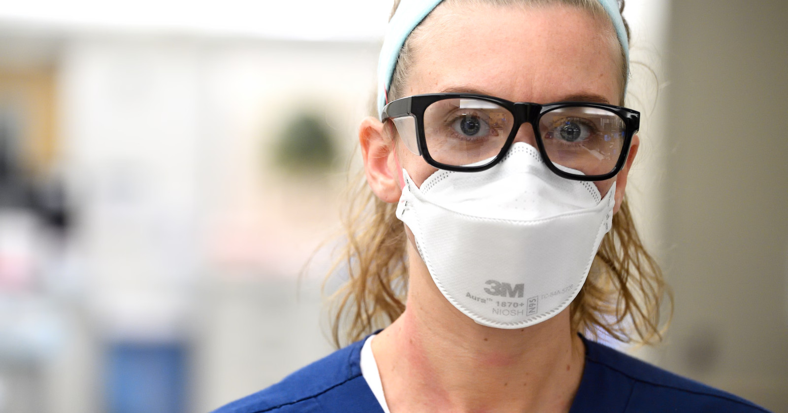 3M 1870+ AURA NIOSH N95 HEALTH CARE SURGICAL RESPIRATOR MASKS (BOX OF 50)
