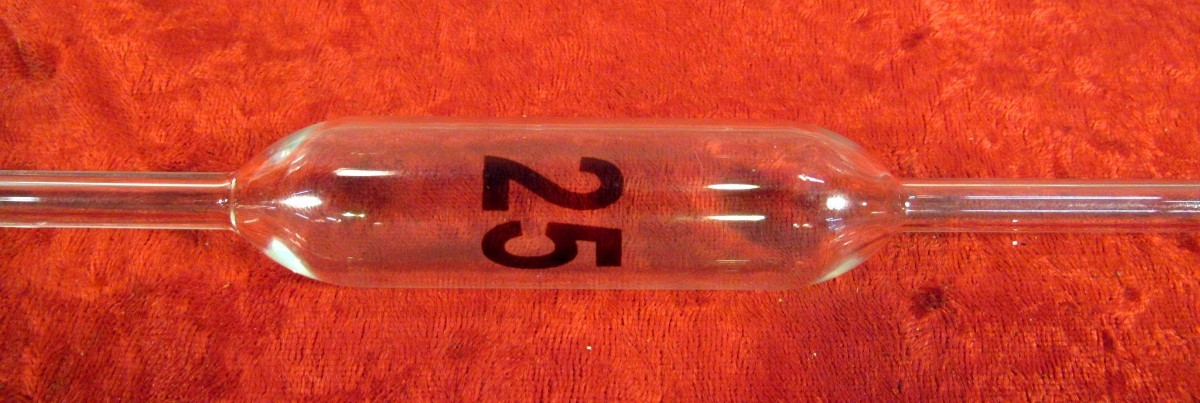 GLASS FISHERBRAND 25ML PIPETTE – PIPETTE IS MARKED WITH AS: 50ML – F (EZS002336)