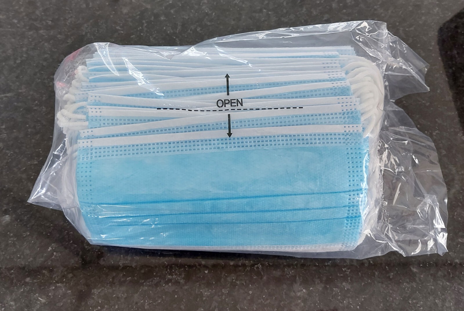 Disposable 3-layer masks (50 pcs)