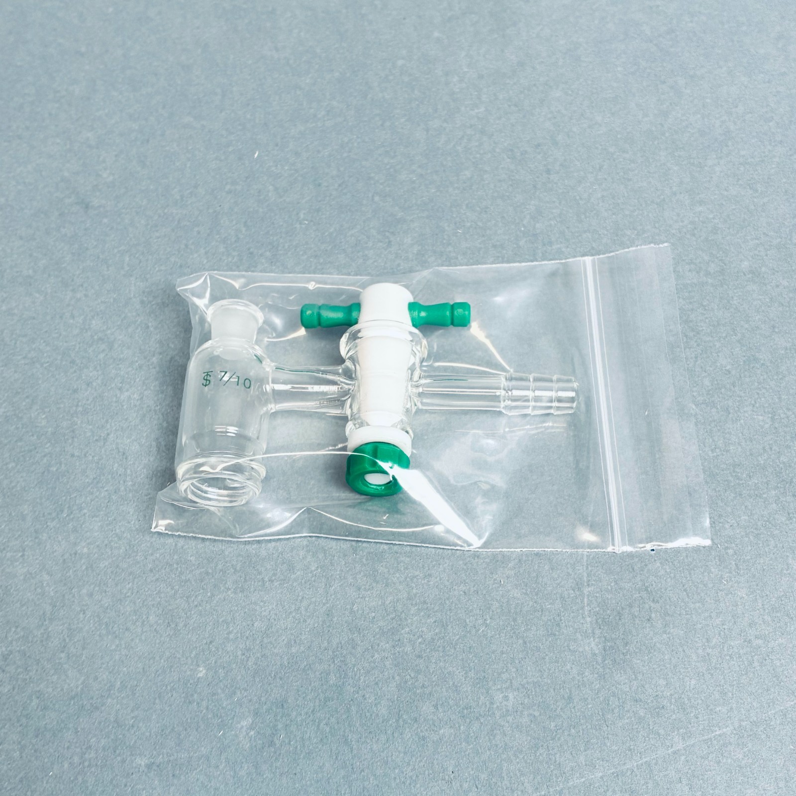 Chemglass Vacuum Adapter 7/10 Outer Joint 20-400 GPI Thread with PT