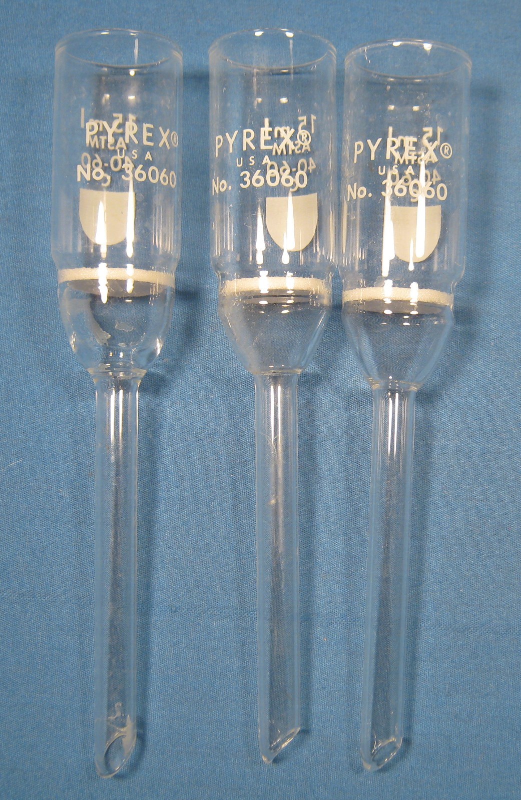 PYREX 15 ML FRITTED FUNNELS “C” X3 FREE SHIPPING 5