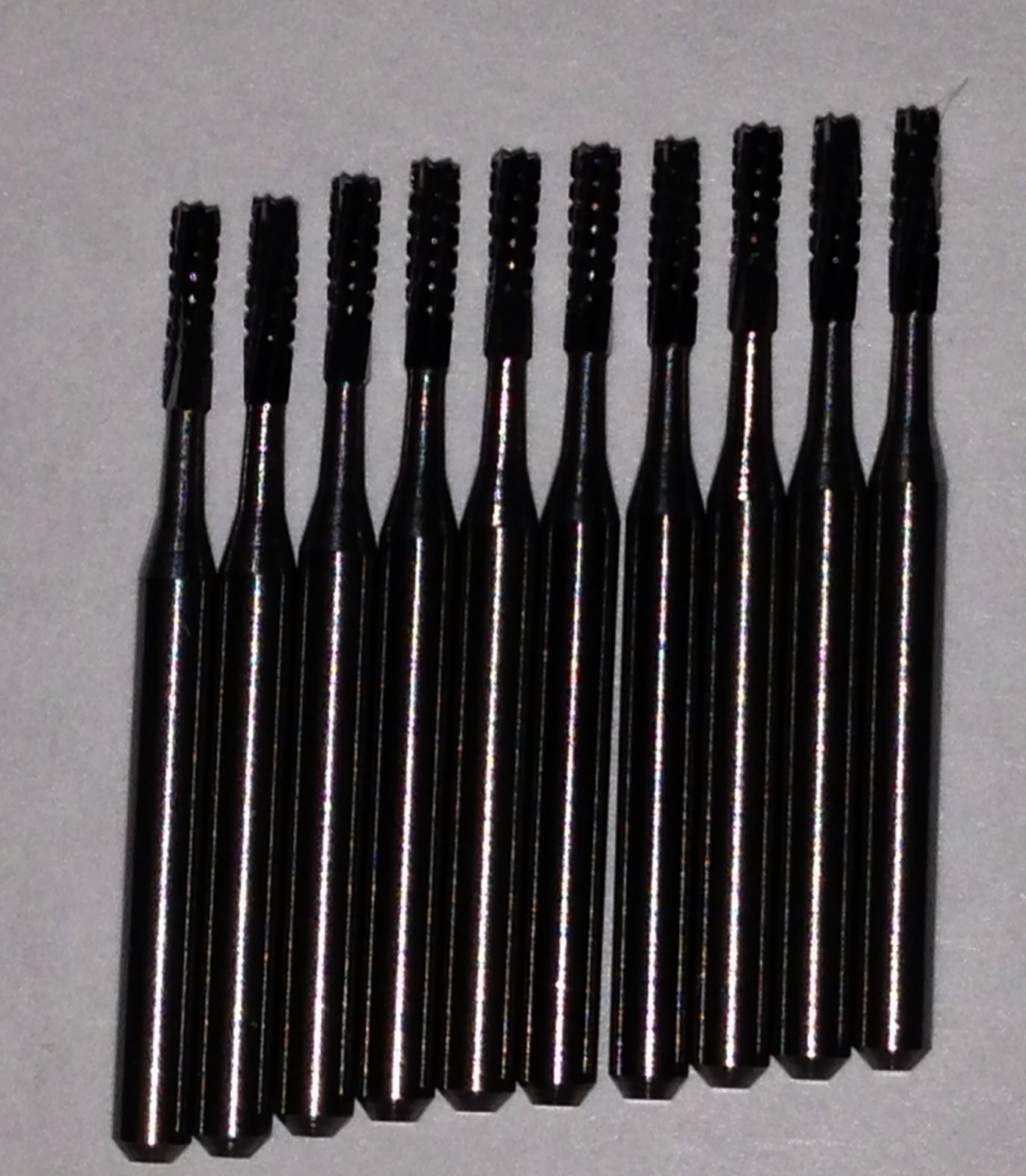 557 100 X Solid ShankFG Carbide Burs Clinic Pack For High Speed. 1 Piece Shank