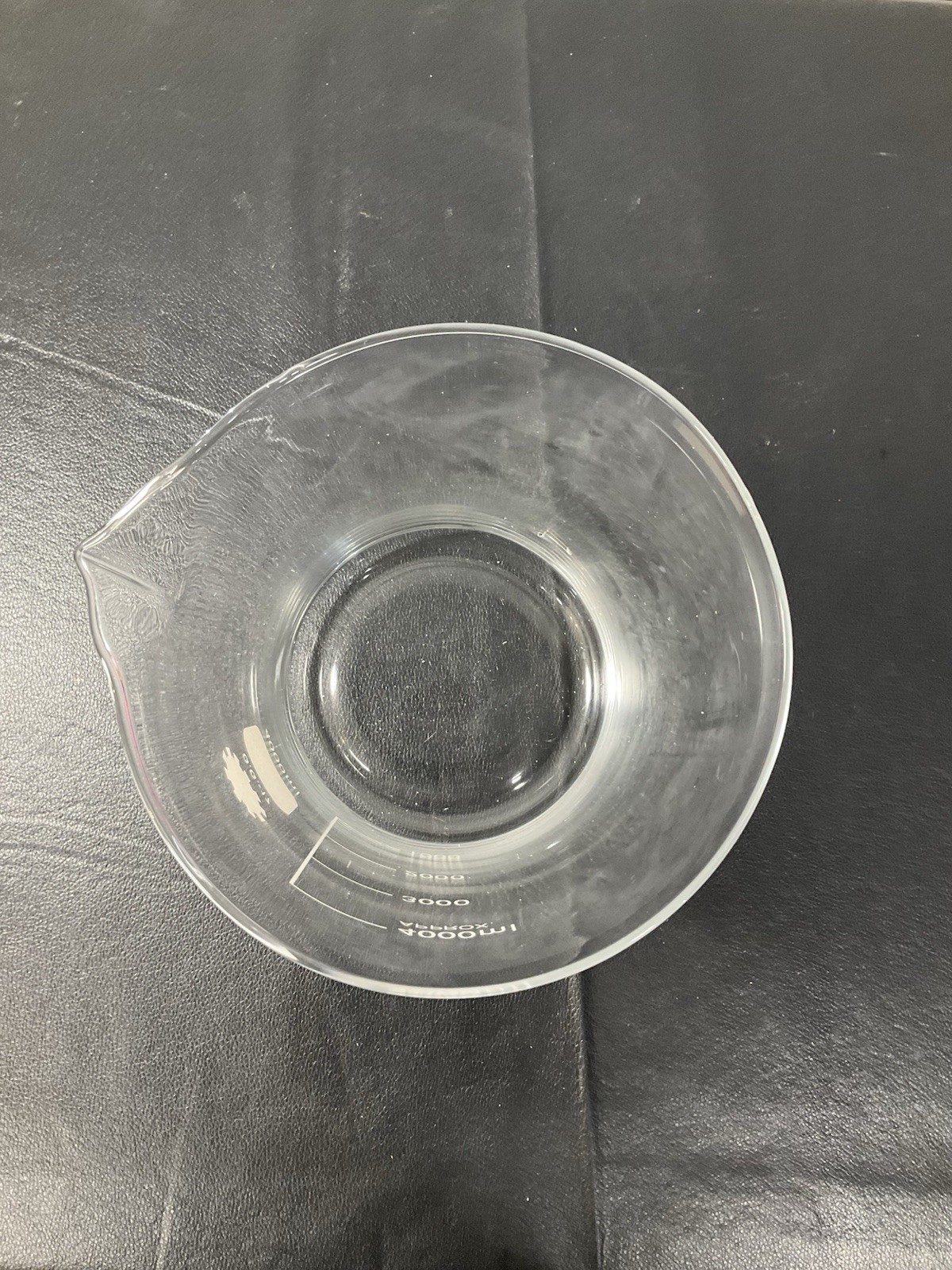 Brand New – Unopened – Unbranded Scientific Glass Beaker GG17 4000ml