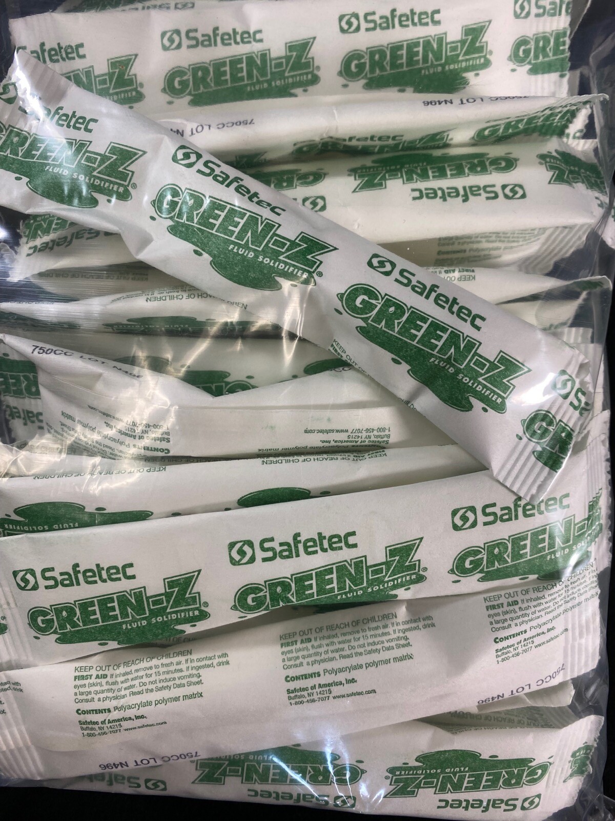 SAFETEC Green-Z Fluid Solidifier Absorbant Powder .8oz/22g Packet 42008 (40/bag)