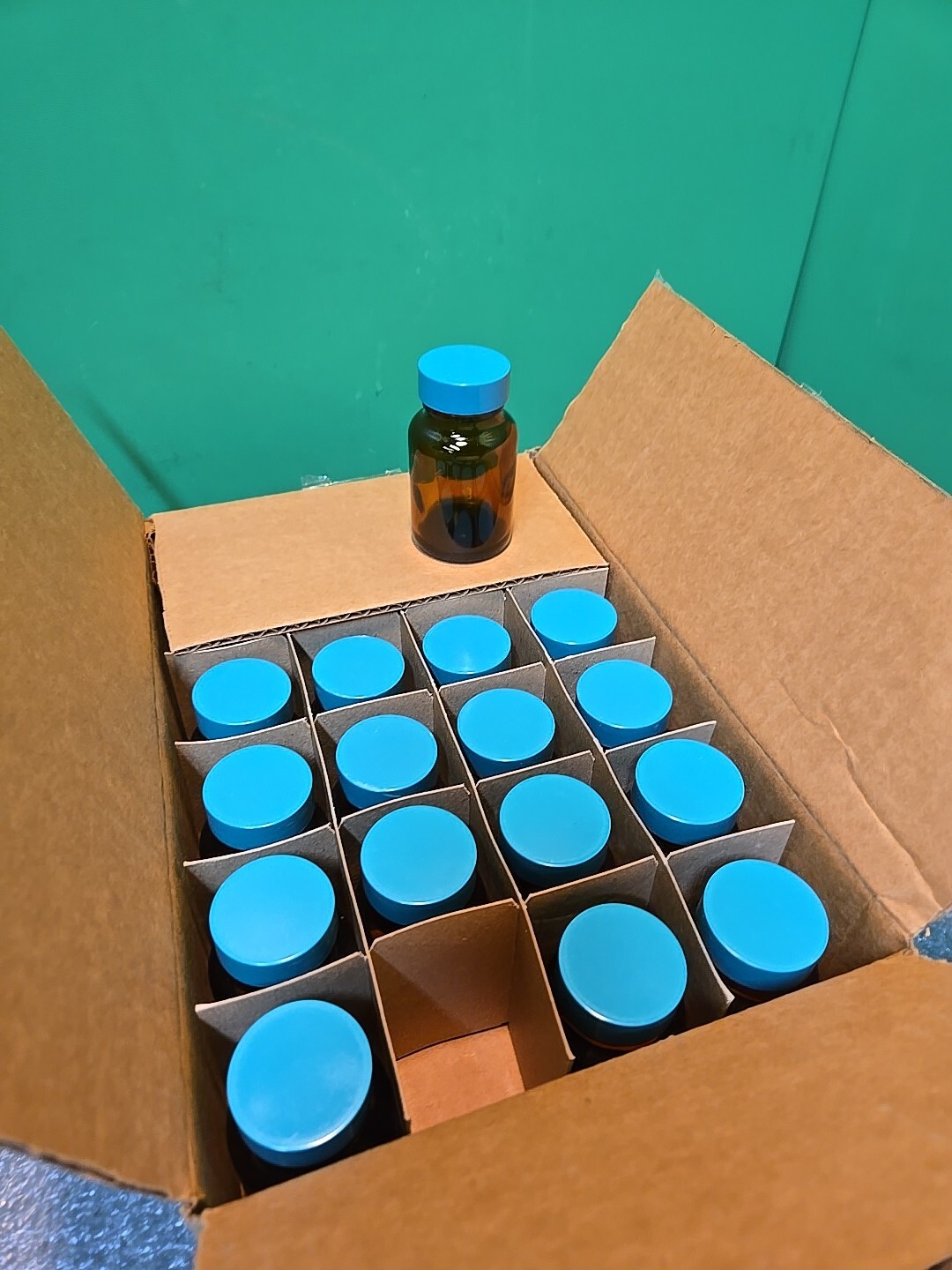 GLC-02096 Wide Mouth Packer Bottle 2 Oz / 60 ml | PTFE CAP | Case Of 24