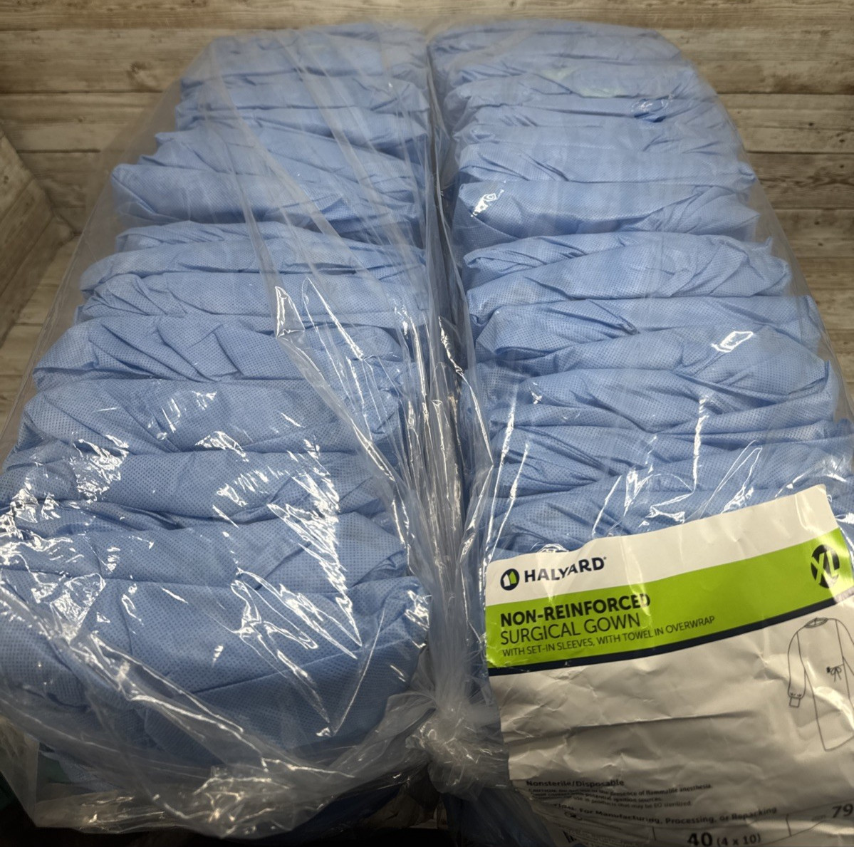 Halyard Surgical Gown Non-Reinforced With Towel Size: X-LARGE 79334 *40-Pieces*