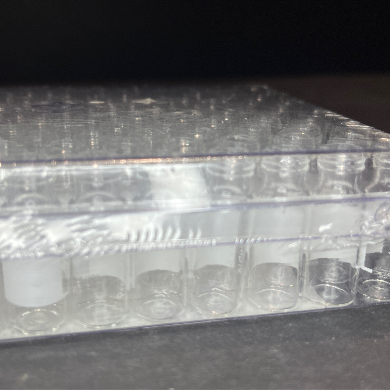 VWR Clear Glass Vial 1.8 ml 9 mm Screw Neck 12 x 32 mm Total of 100 Vials