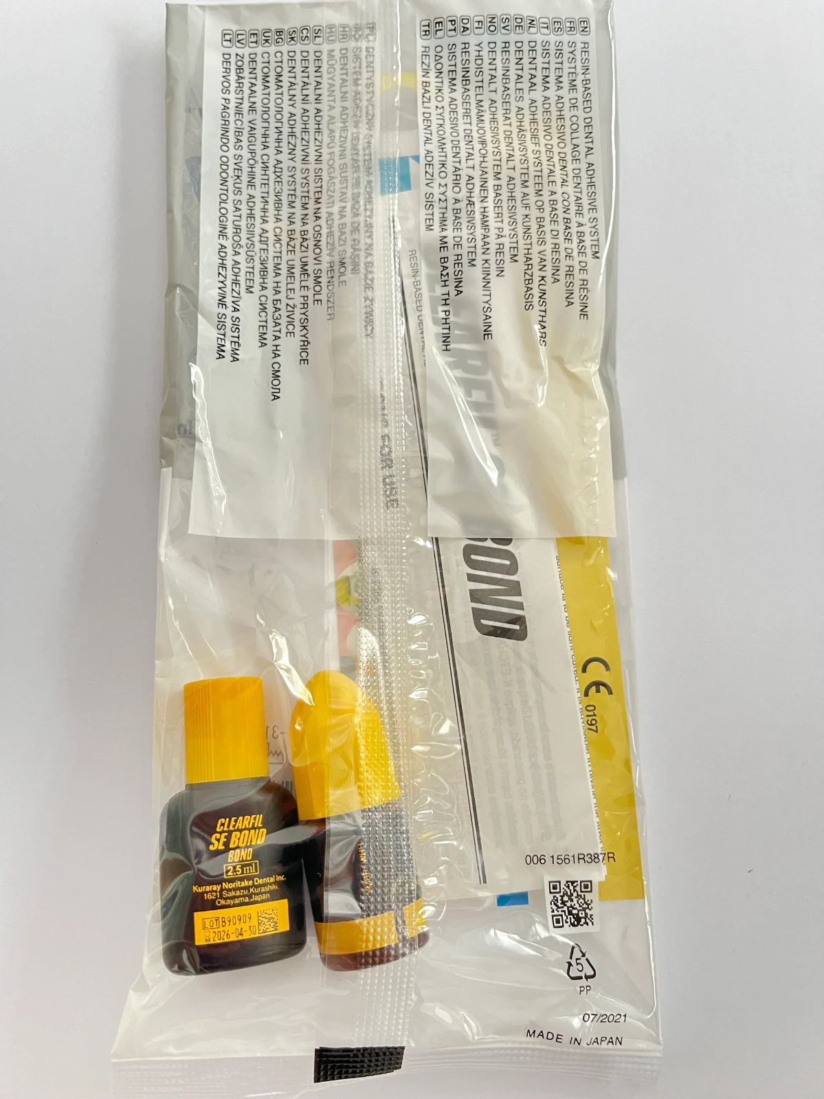 Kuraray Clearfil SE Bond Half Kit Self Etching Primer & Bonding Agent (Free Ship