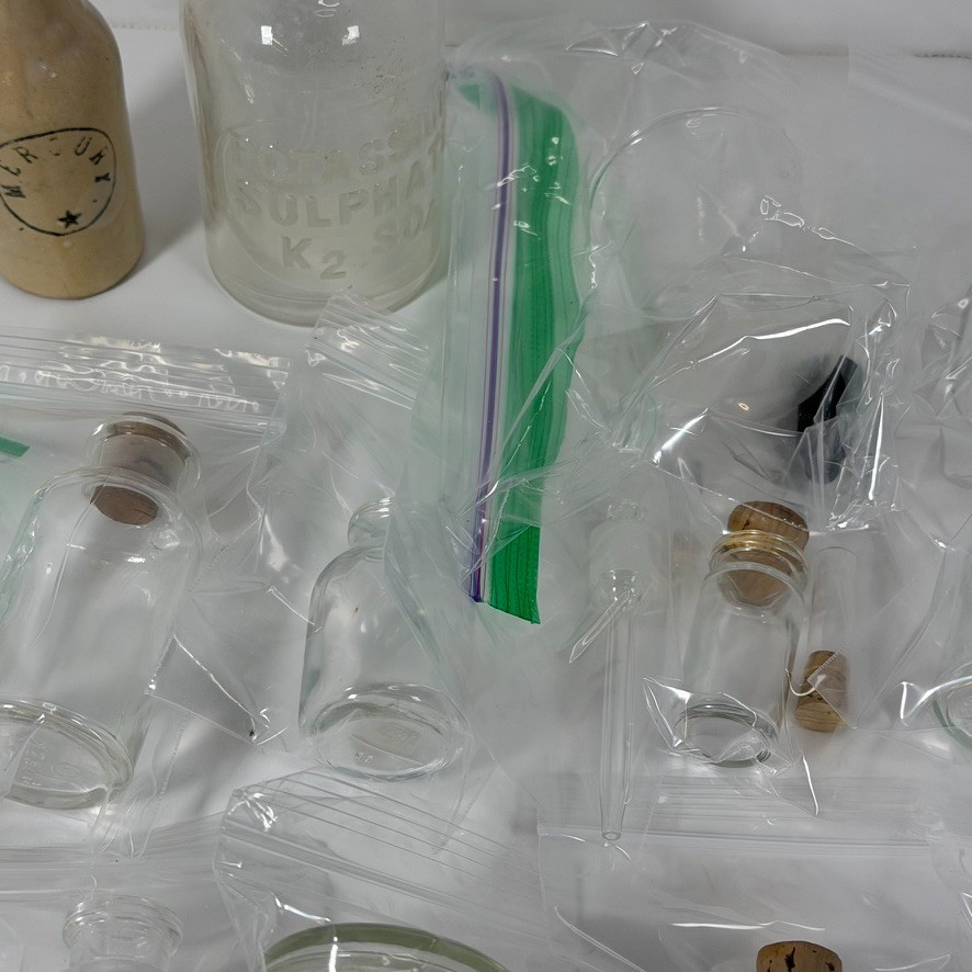 Vtg Lot of 35 PYREX Kimax Various Brand Laboratory Glass Beakers Flasks Jars