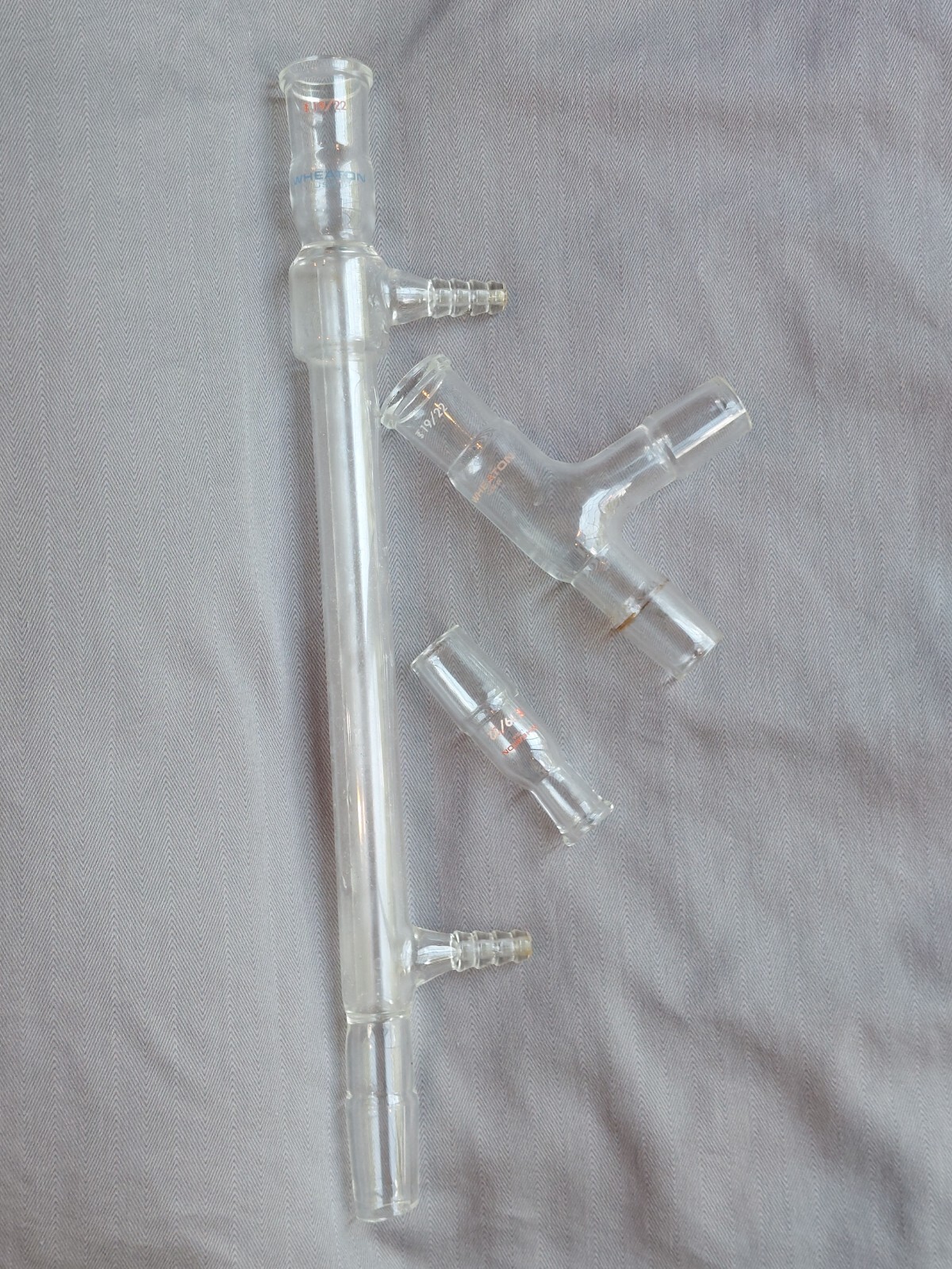 19/22 WHEATON® Micro Organic Chemistry Kit 11 pcs Leibig Condenser, flasks, more