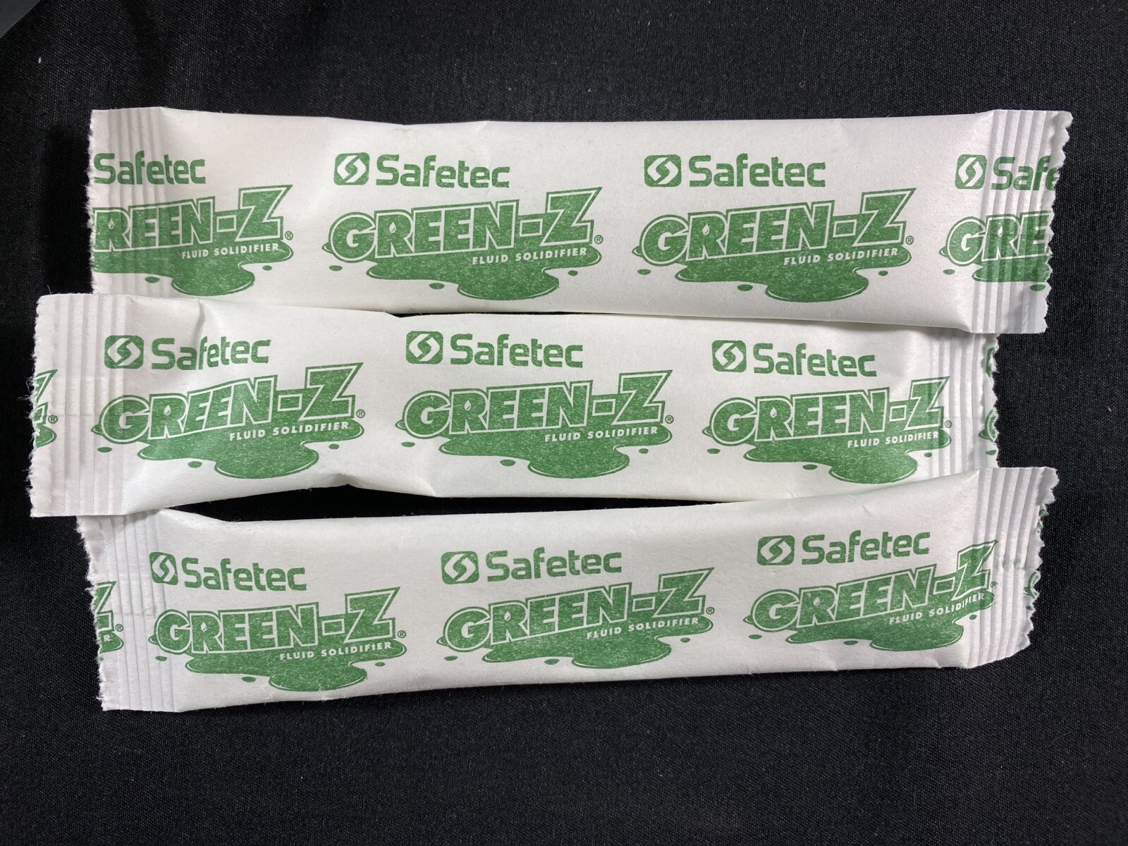 SAFETEC Green-Z Fluid Solidifier Absorbant Powder .8oz/22g Packet 42008 (40/bag)