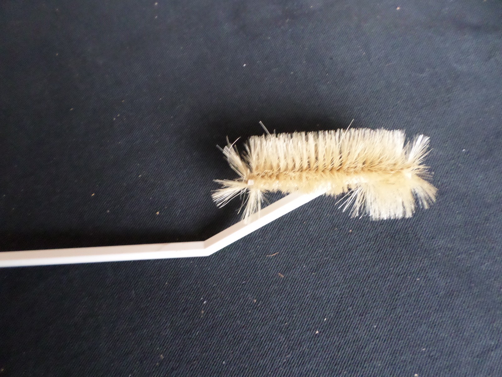Unbranded 16″ Flask & Bottle Cleaning Brush, Plastic Handle, 03-571-5