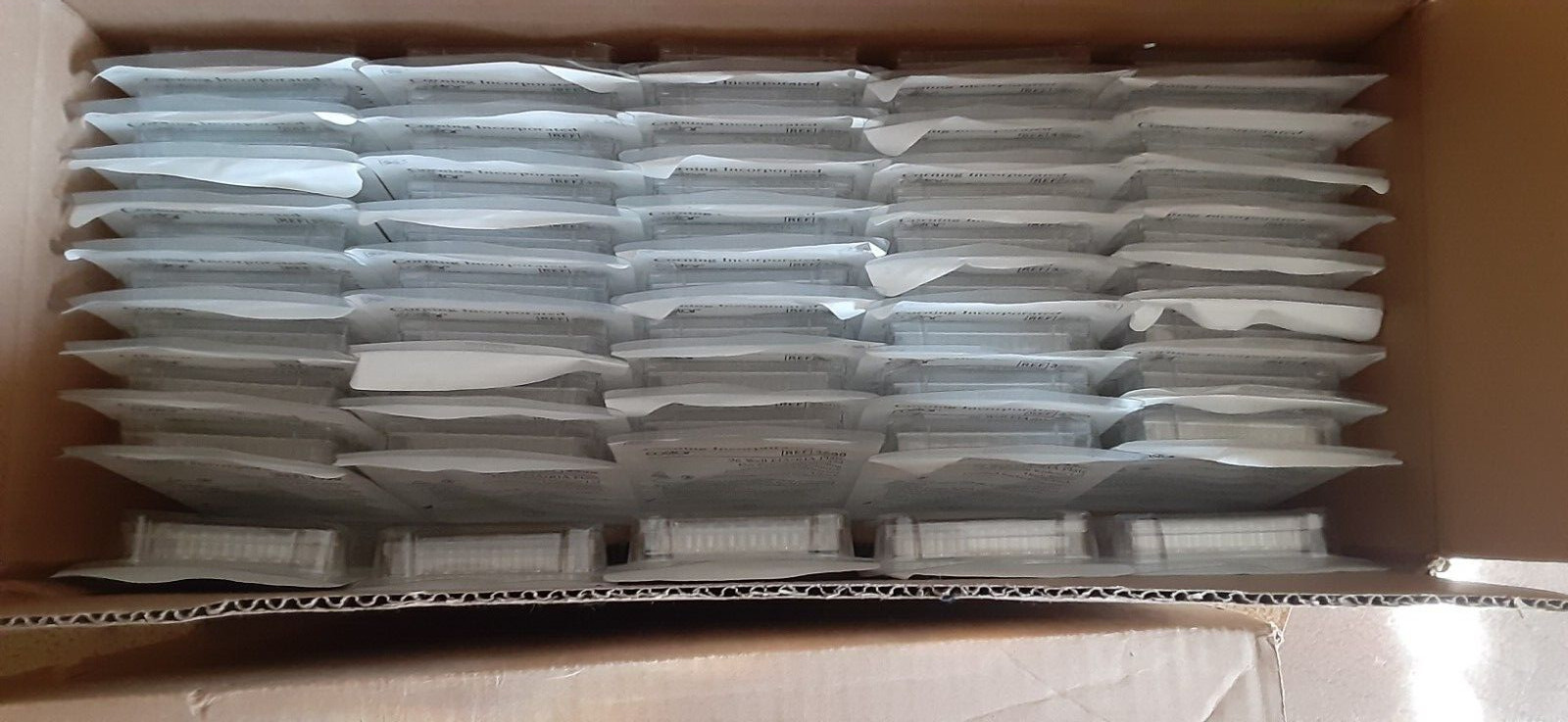 Corning/Costar 96 Well Flat Bottom/no lid/clear (box of 100) 3590