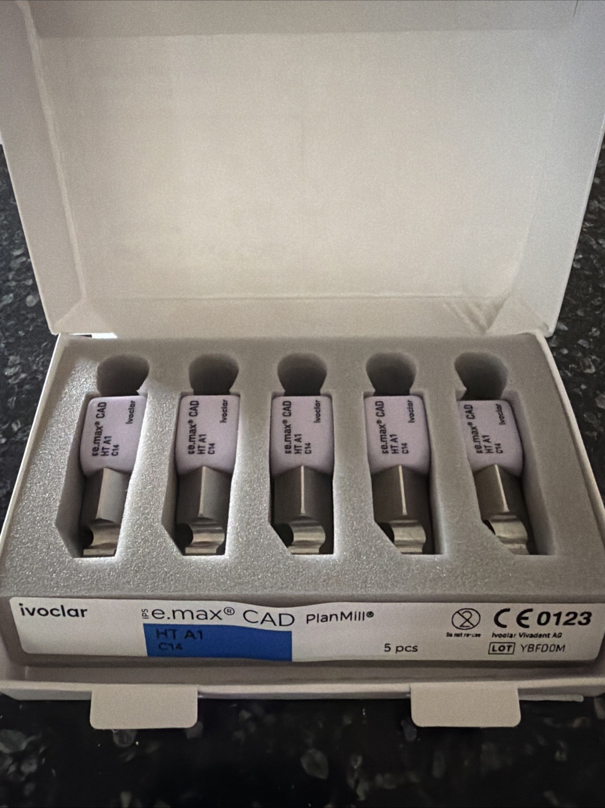 Ivoclar IPS e.max CAD HT A1/C14. 5pcs