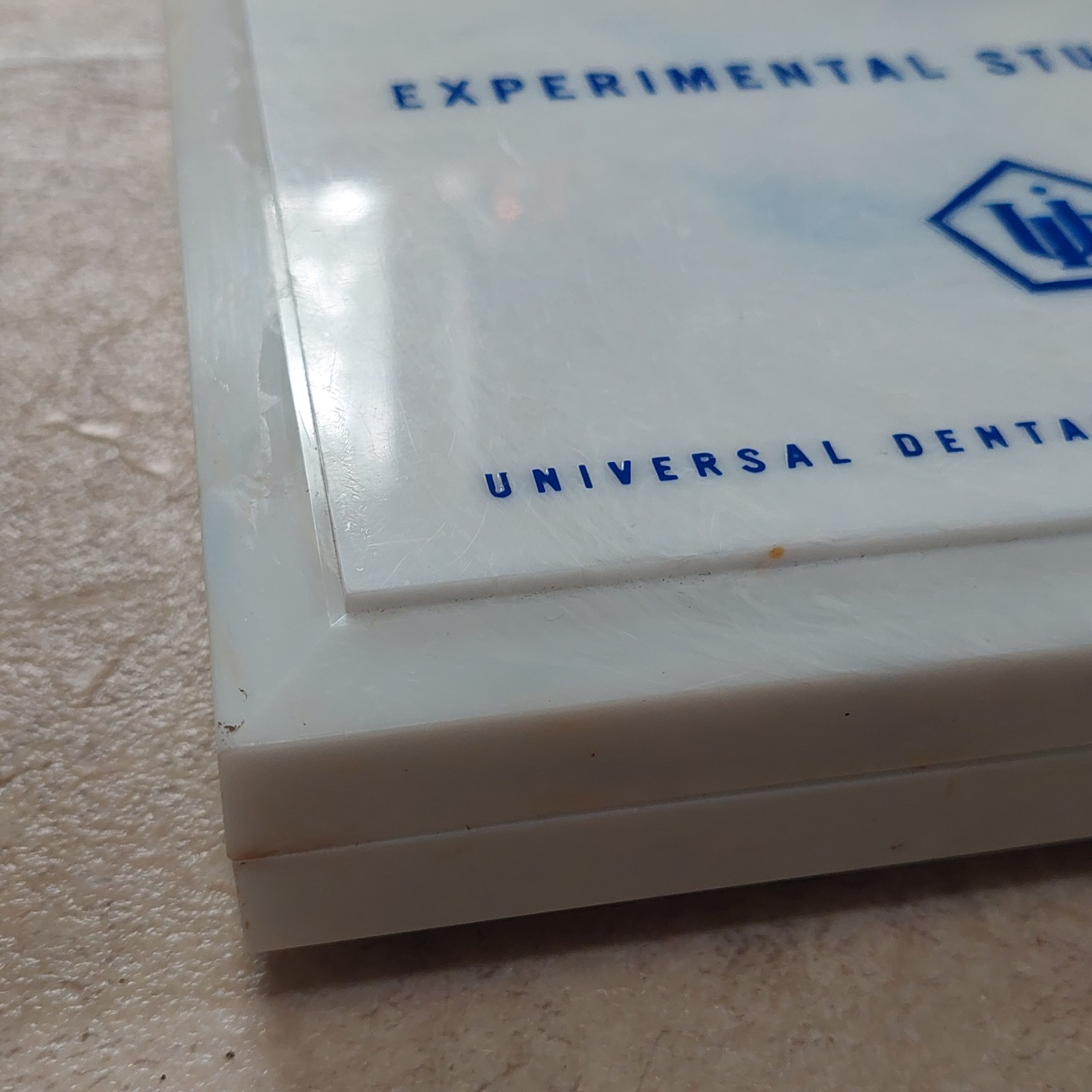 VTG 50s UNIVERSAL DENTAL CO PA EXPERIMENTAL KIT FIVE PHASE ANTERIORS VERI-CHROME