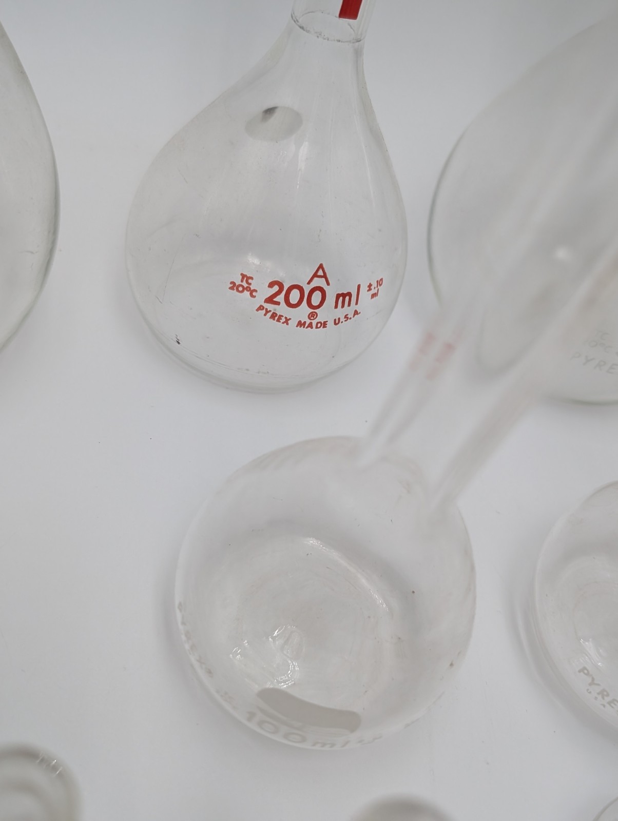22 Piece Lot Lab Glassware PYREX 500-10 mL Boilng Flasks Scientific Equipment