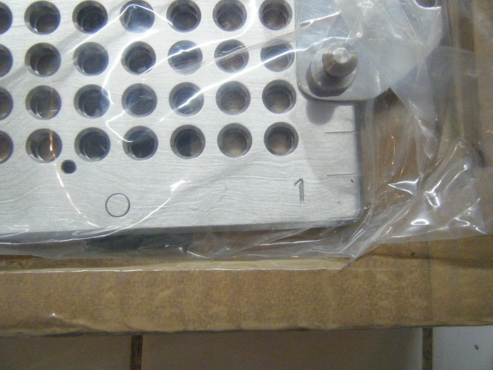 Stainless Steel Capsule Holding Tray for Physical Laboratory Size 1