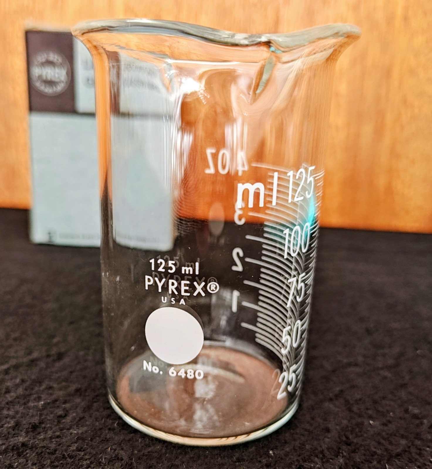 Vintage Pyrex Laboratory Glass Ware 125 ML Dbl Spout – Original Box – Perfect!
