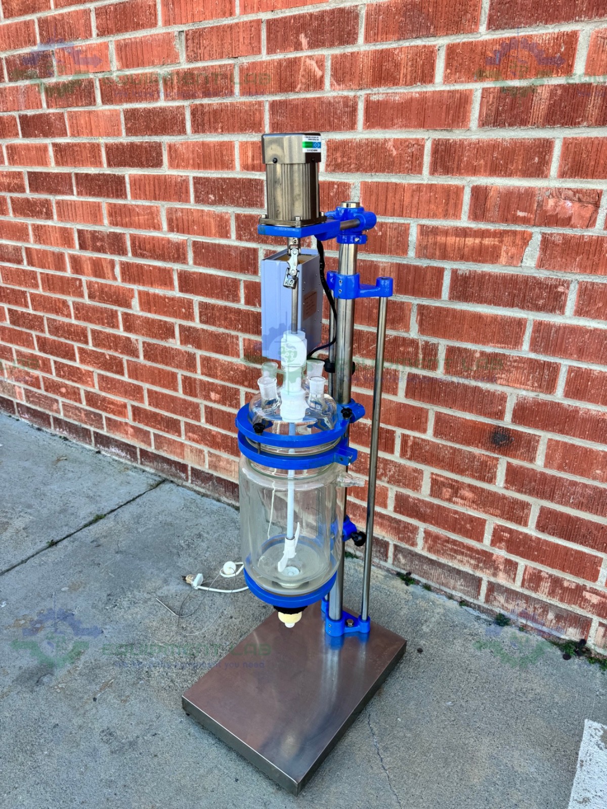 China 5 Liter Jacketed Glass Reactor w/ China Overhead Stirrer