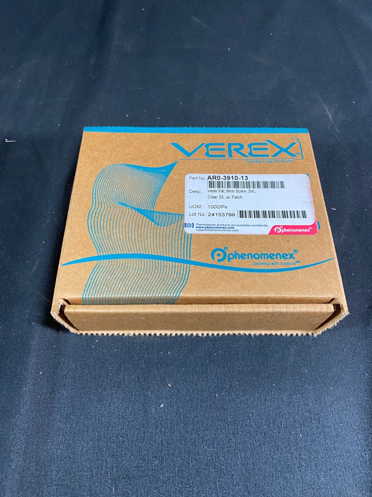 PHENOMENEX 2mL Verex Vial 9mm Screw Clear 33 w Patch AR0-3910-13 (1000/cs)